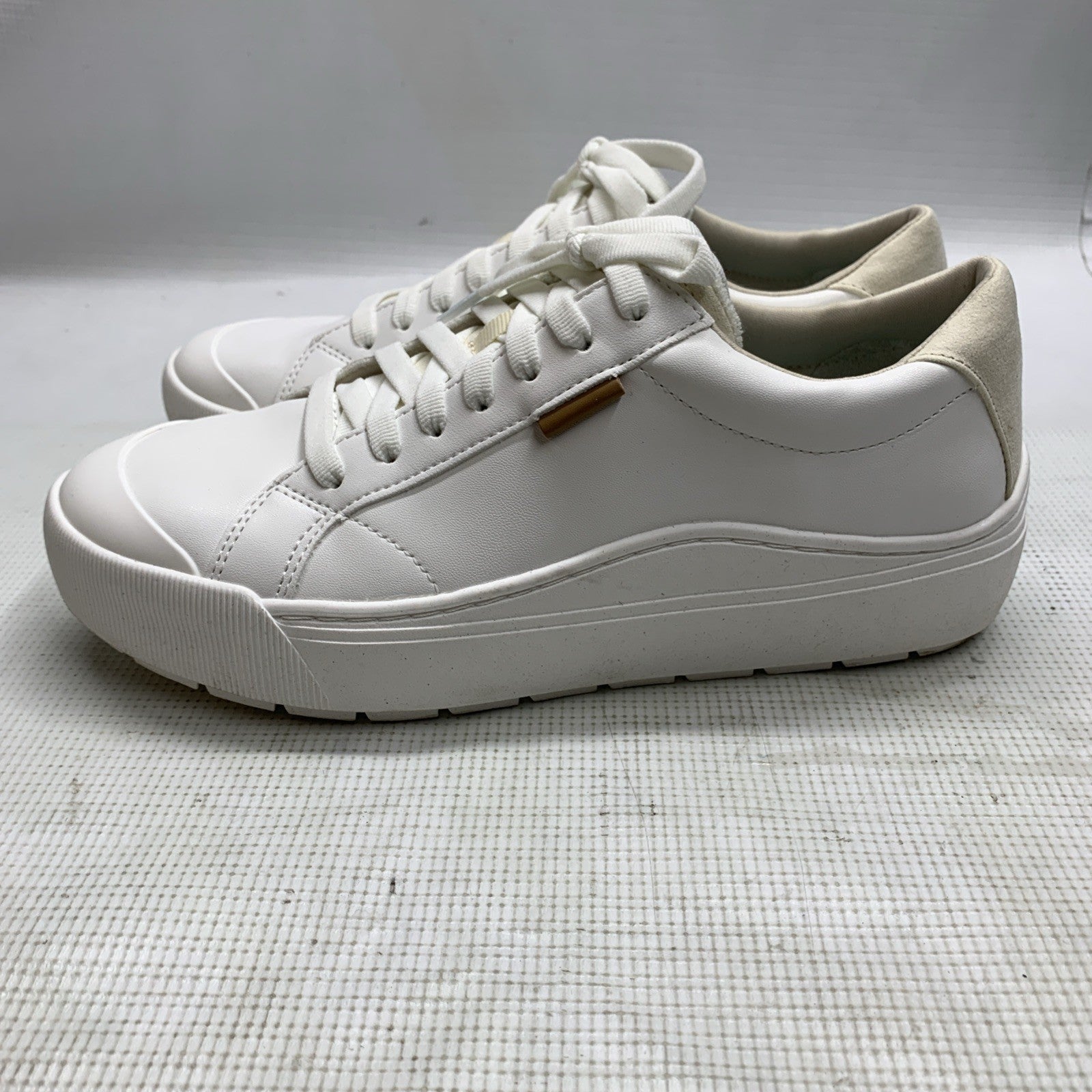 Dr. Scholls Time Off Shoes Womens Size 9W White Lace Up Low Top Sneaker Low-top