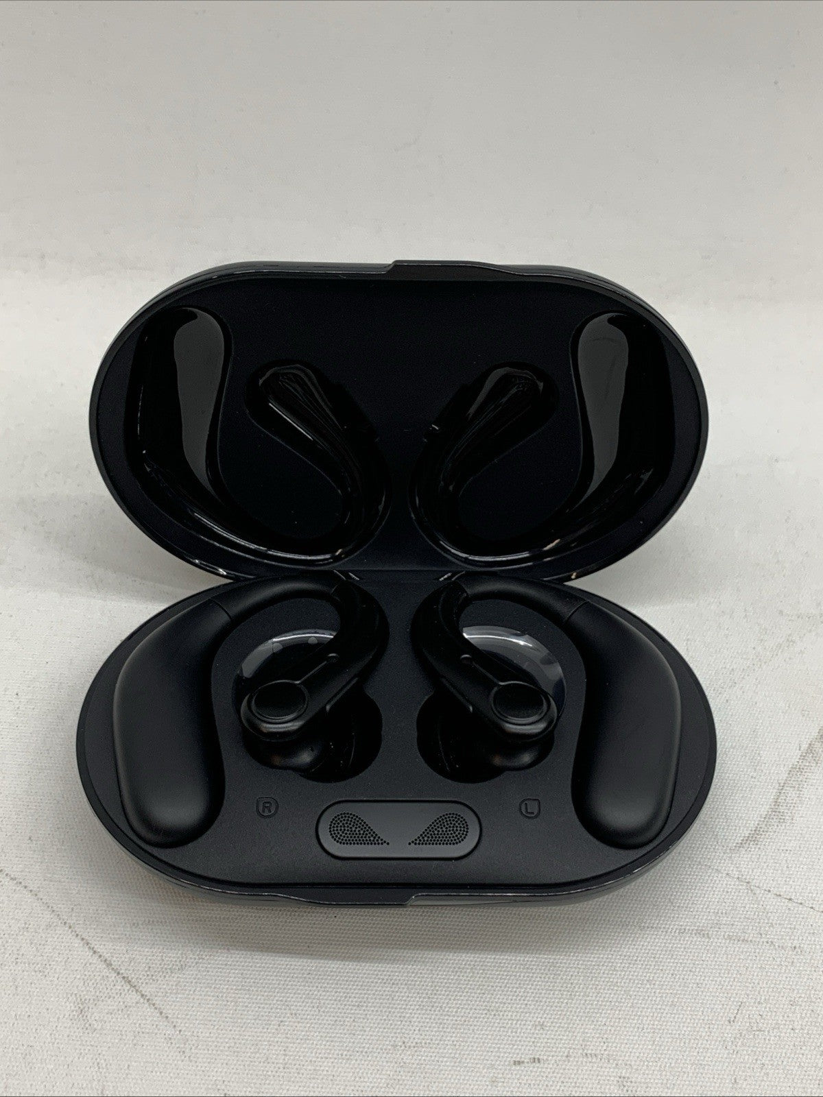 Royal Hearing F-AID Bluetooth  Rechargeable Hearing Aid Clear Sound - NO CHARGER