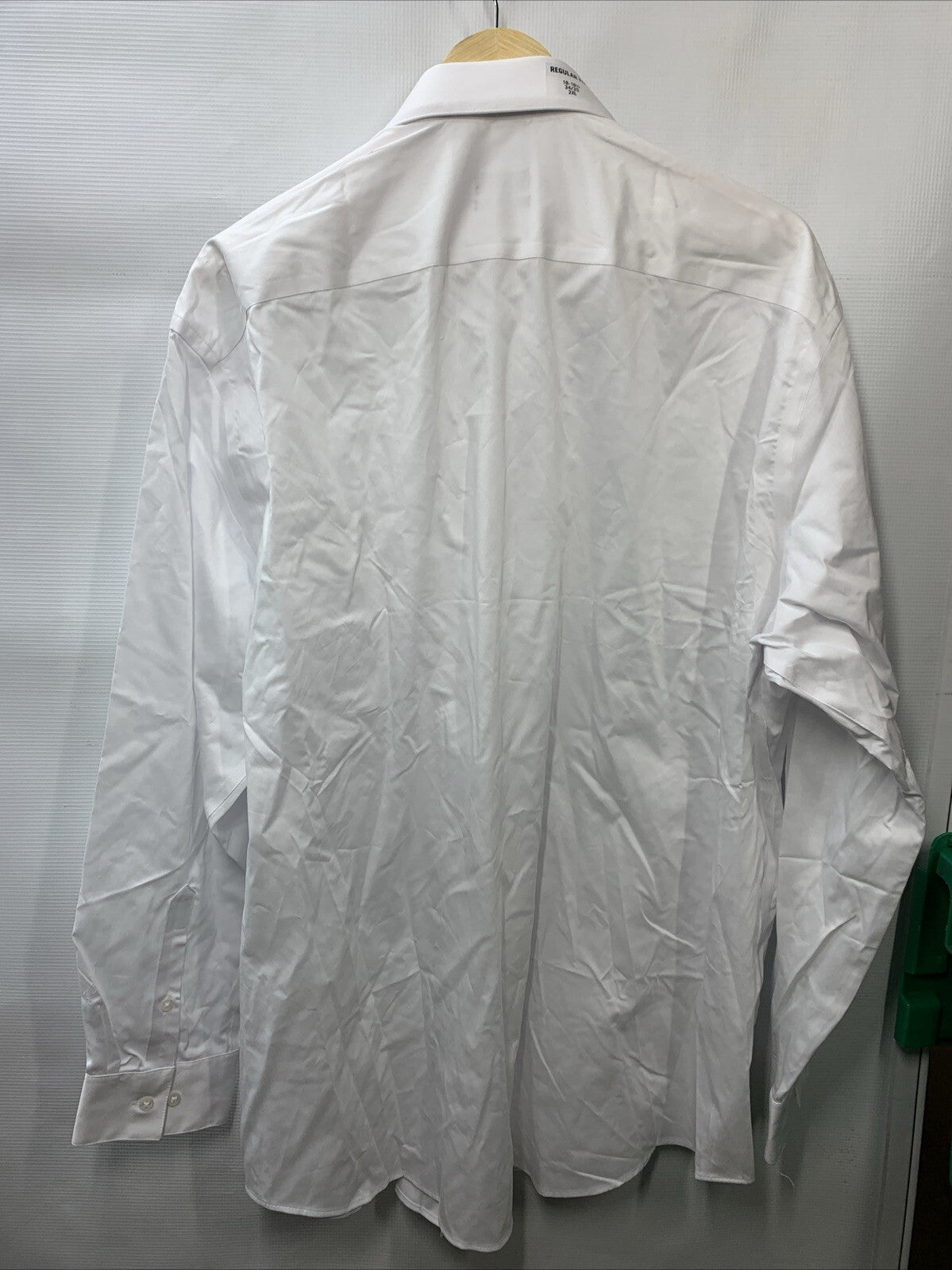 Van Heusen Dress Shirt Regular Fit Ultra Wrinkle Free Collar Stretch - Size 2XL