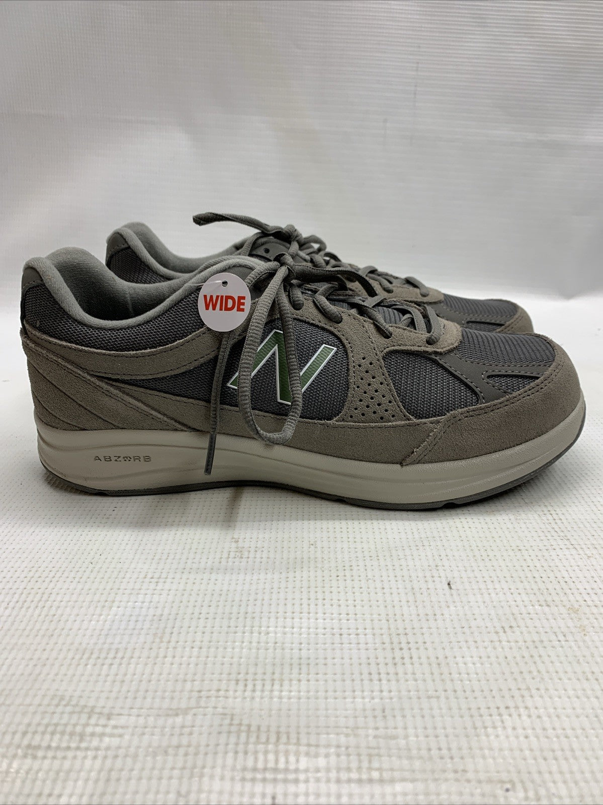 New Balance 877 XMW877GT Mens Gray Suede Lifestyle Sneakers 8 Wide Lace-up Shoes