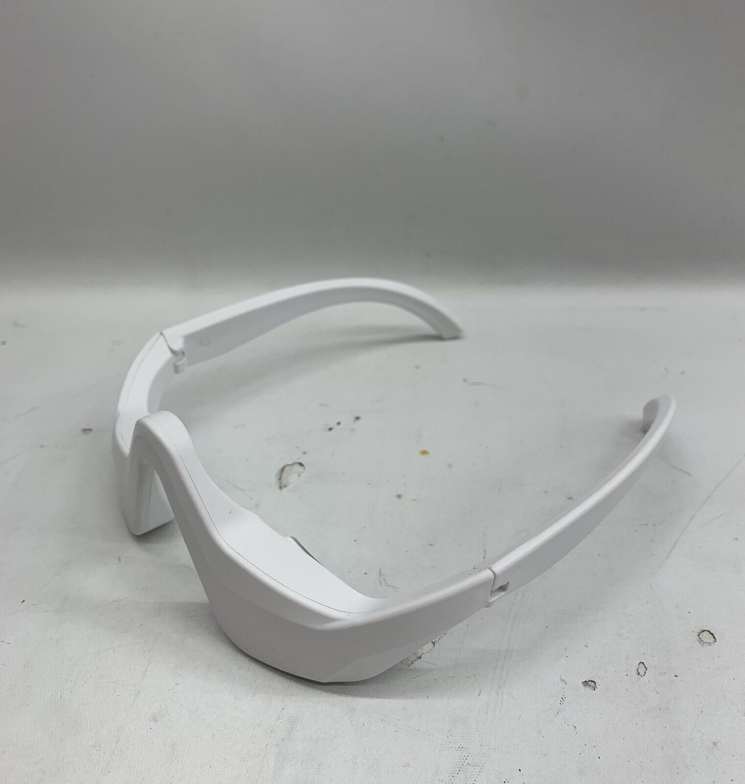 Eye Massager for Dark Circles & Puffiness Removal - Professional Eye Care Beauty