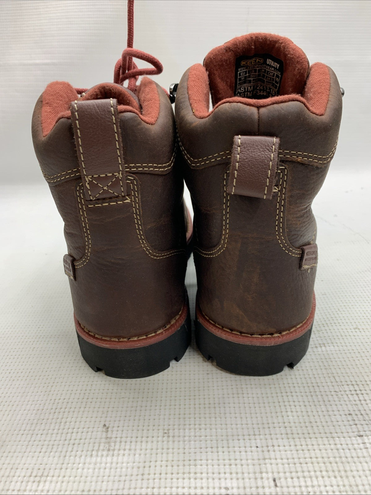 KEEN Utility Womens Seattle Alloy Toe Waterproof Work Boots Brown Size 7.5W Lace
