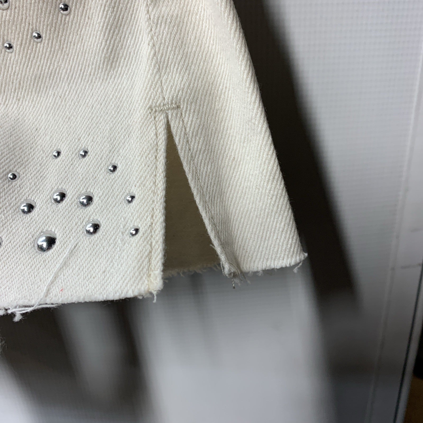 HUDSON Women's Lori Star Studded High Rise Cut Off Short Size 30 with Pockets