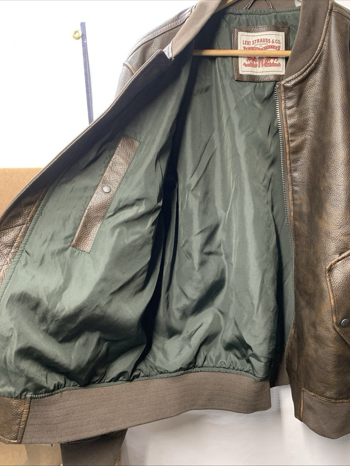 Levi's Mens Faux Leather Varsity Bomber Jacket Size L Long Sleeve LM2RU096 Brown