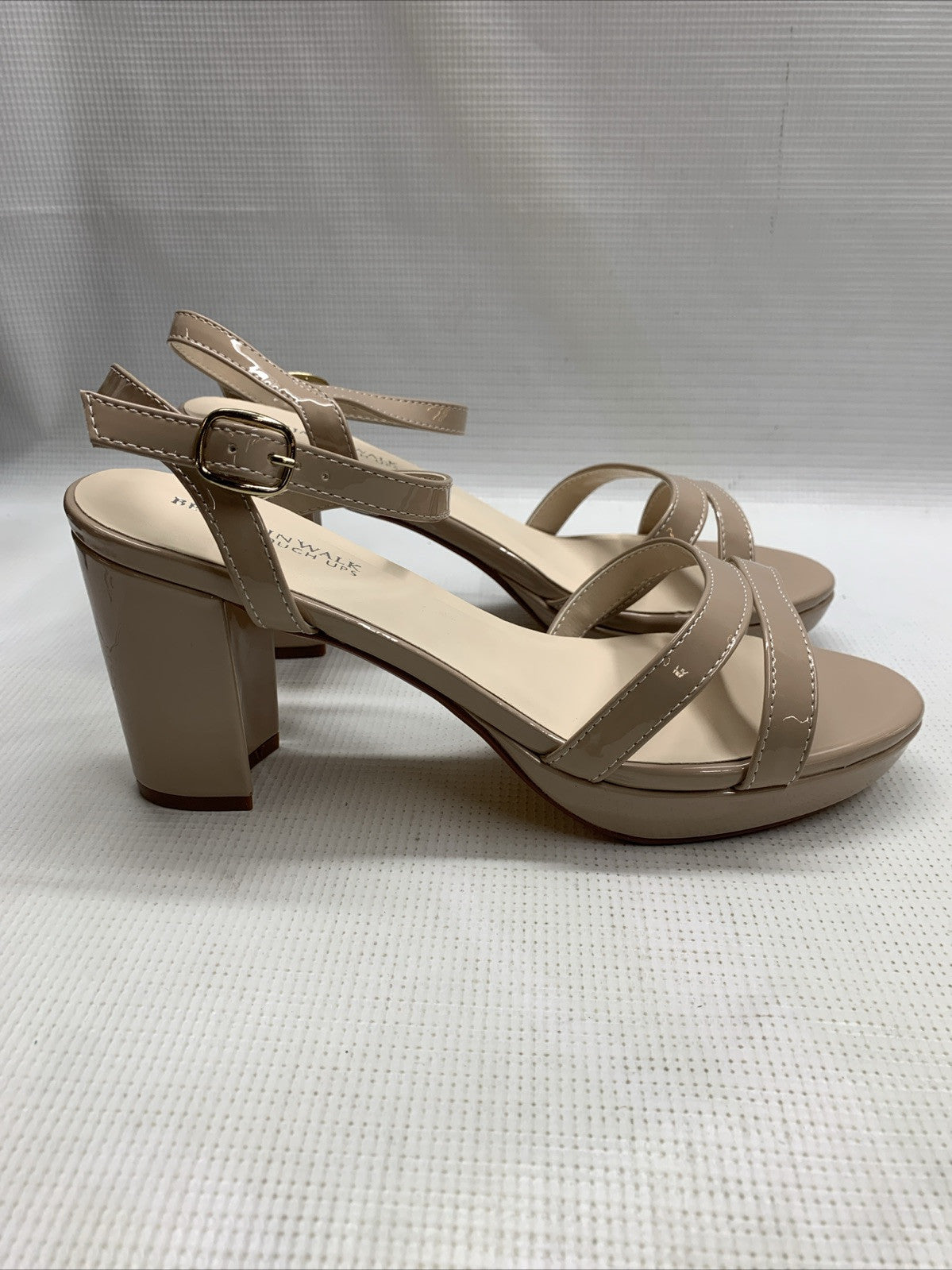 Touch Ups Women's Harmon Block Heeled Sandal Nude Size 9M Buckle Open Toe 4675M