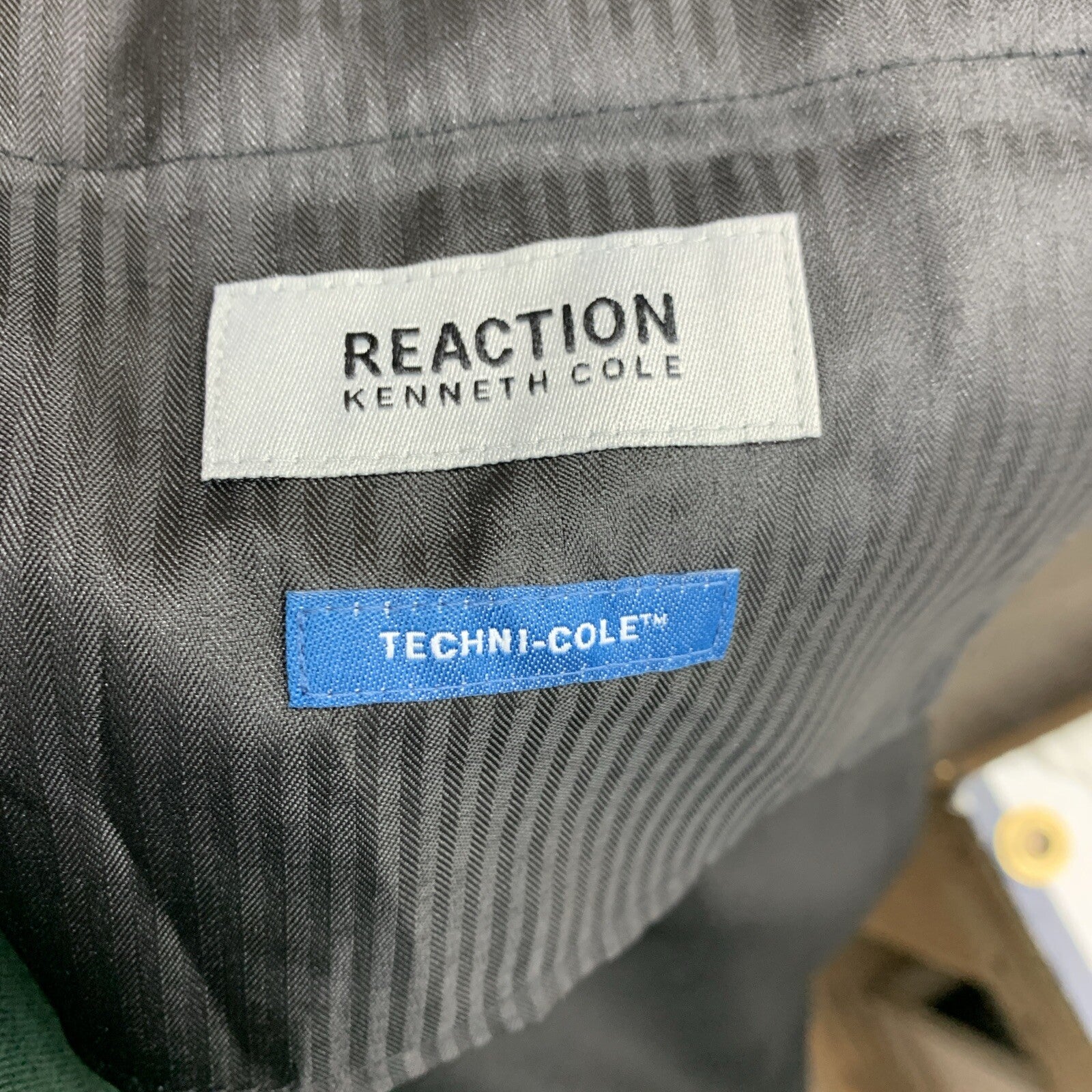 Kenneth Cole Reaction Techni-Cole Modern Flex Suit Long Pants Size 40x46 Black