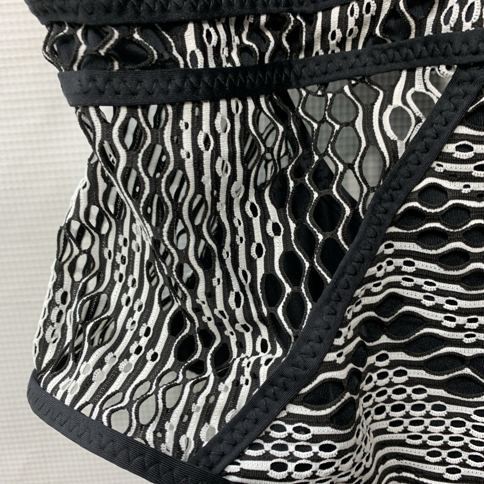 Rebecca Virtue Becca Color Play Crochet Plunge One-Piece Women's 551057A Medium