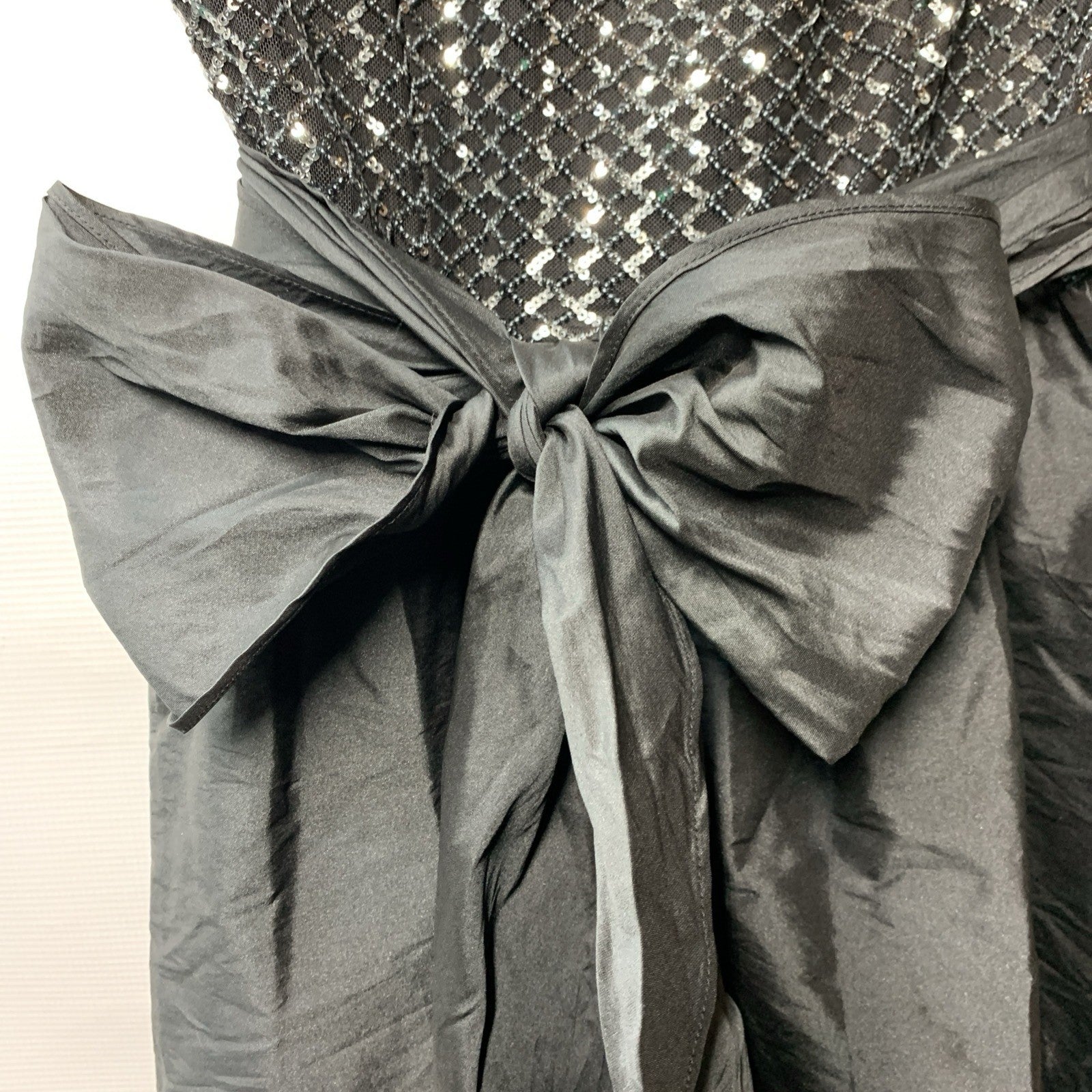 Adrianna Papell Women's Sequin High Low Taffeta Ball Gown Dress Formal Size 6