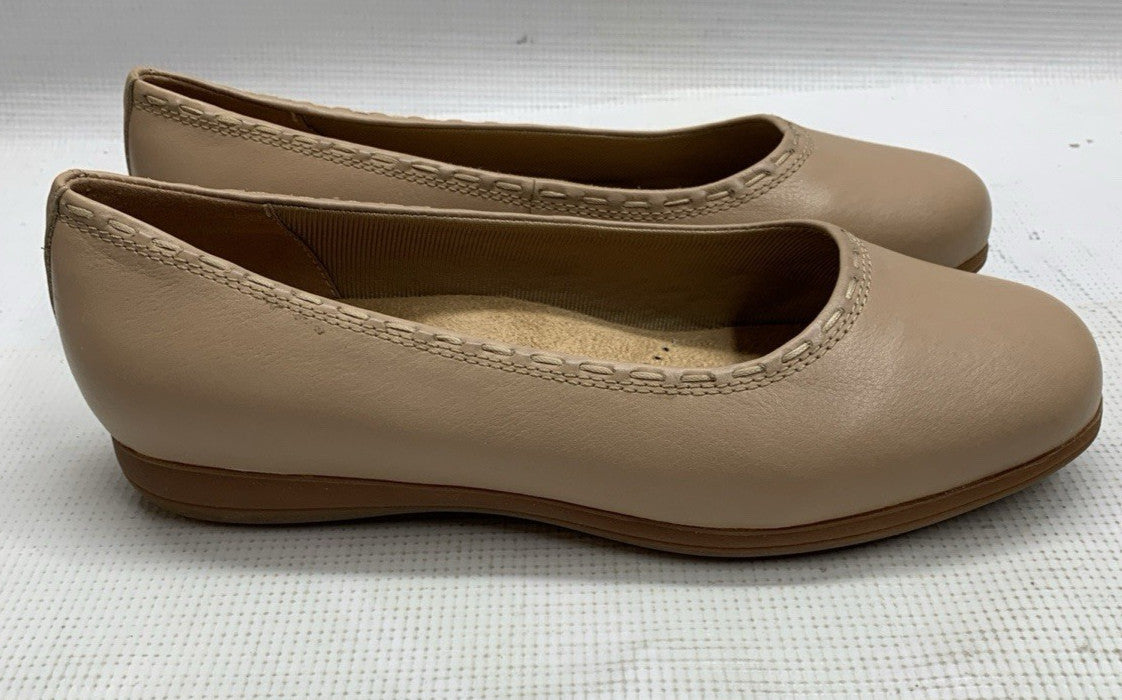 Trotters T2217-130 Dixie Leather Ballet Flat Beige Women's Size 7WW Slip-on Shoe