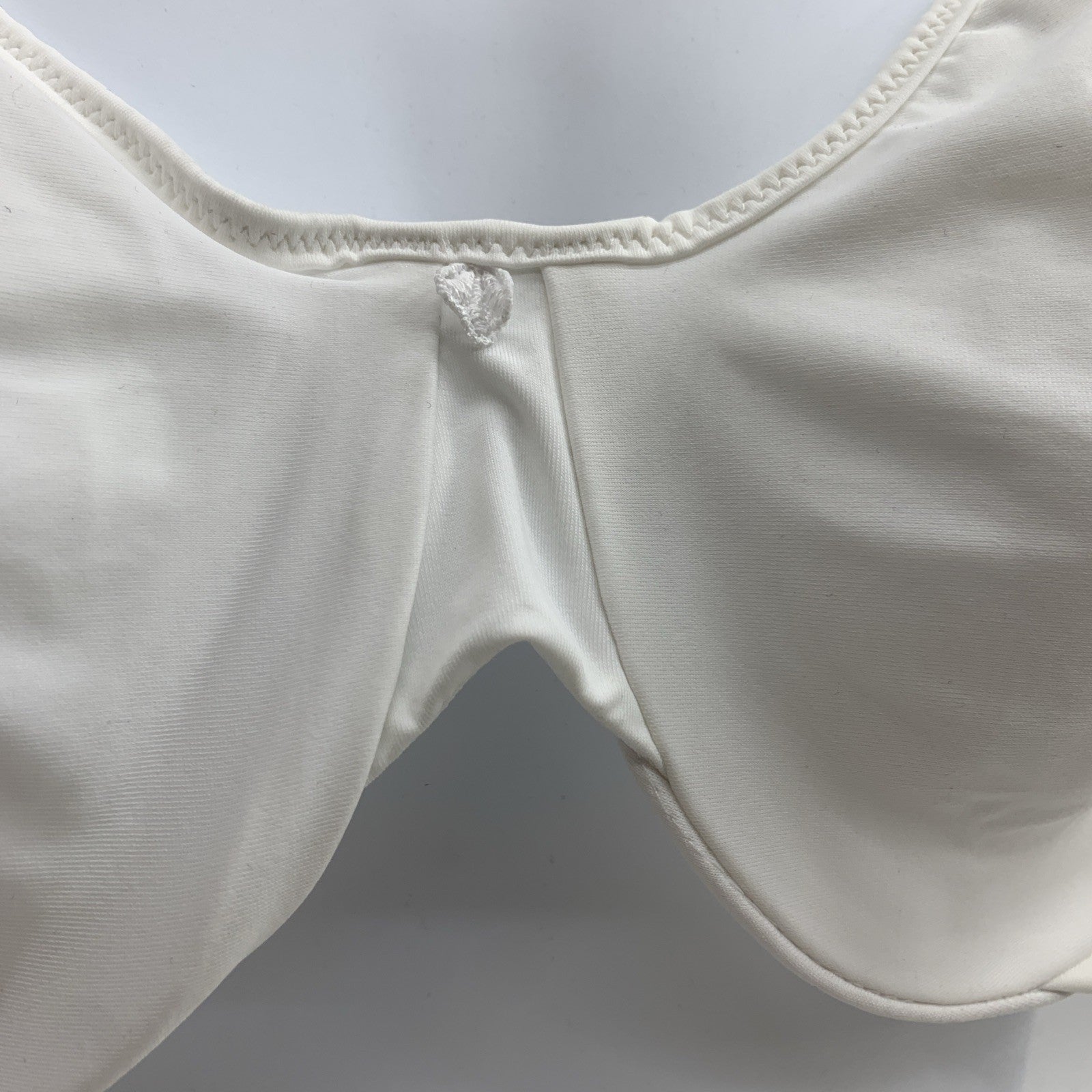 Bali Passion-4-Comfort Minimizer Bra UW White Sze 38C Comfort Seamless Underwire