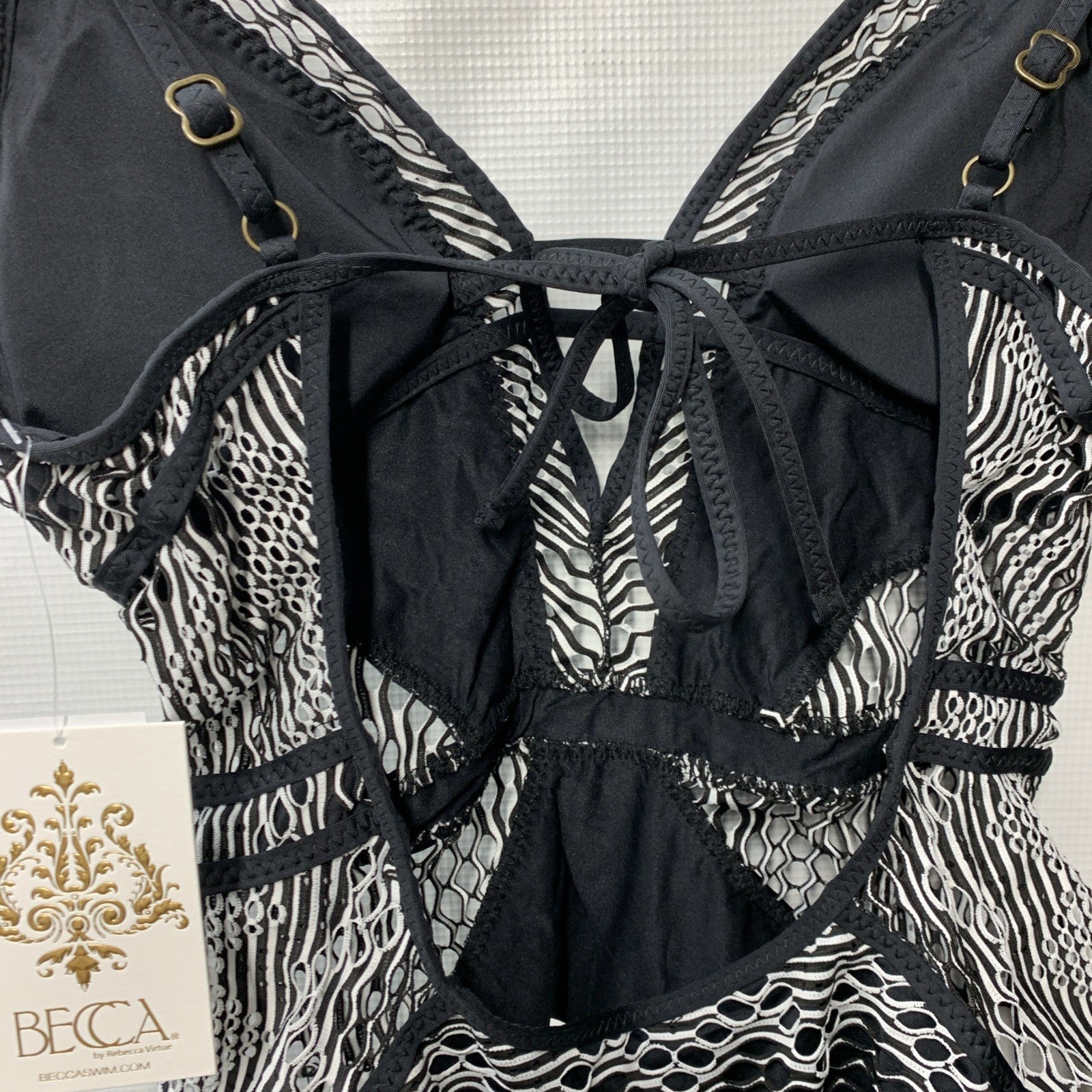 Rebecca Virtue Becca Color Play Crochet Plunge One-Piece Women's 551057A Medium