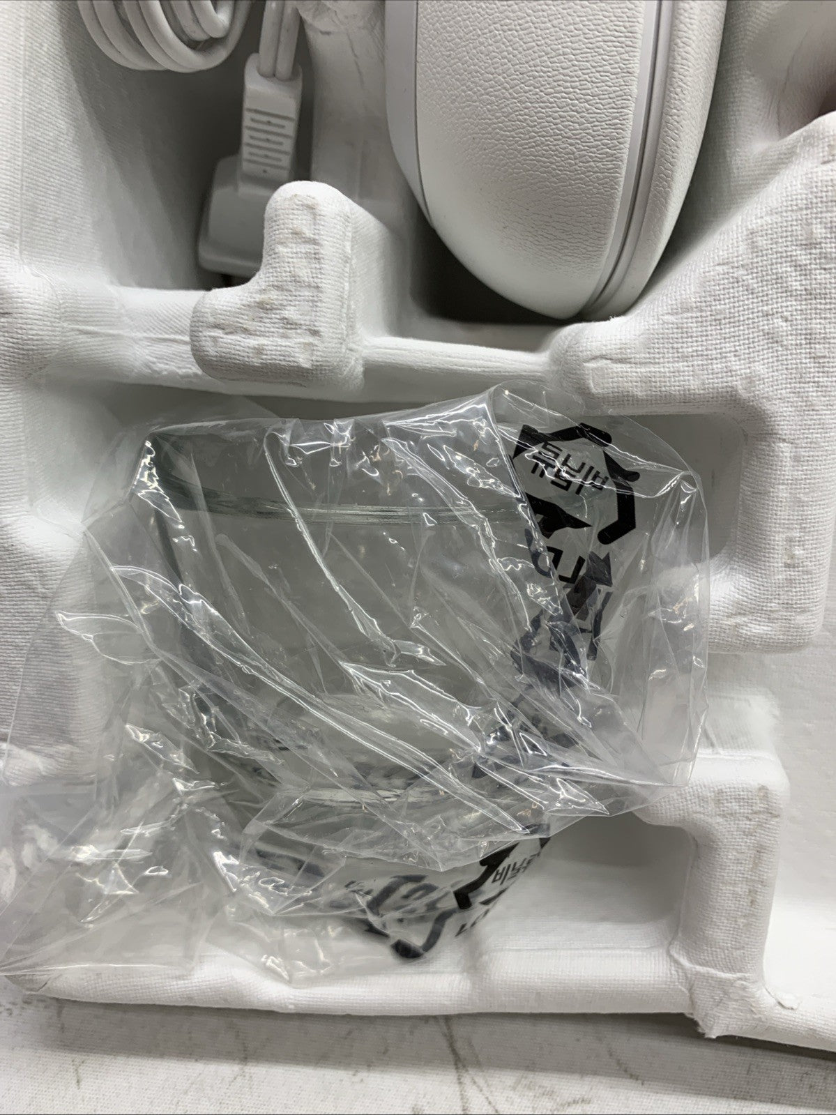 Philips Sonicare DiamondClean Smart Electric Toothbrush HX991W/HX991P - NO HEADS