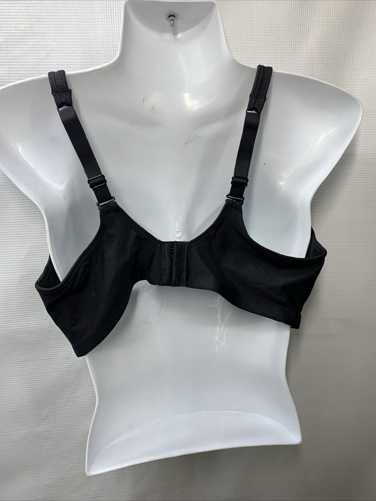 Bali One Smooth U Ultra Light Illusion Neckline Underwire Bra Black 3439 Sze 42C