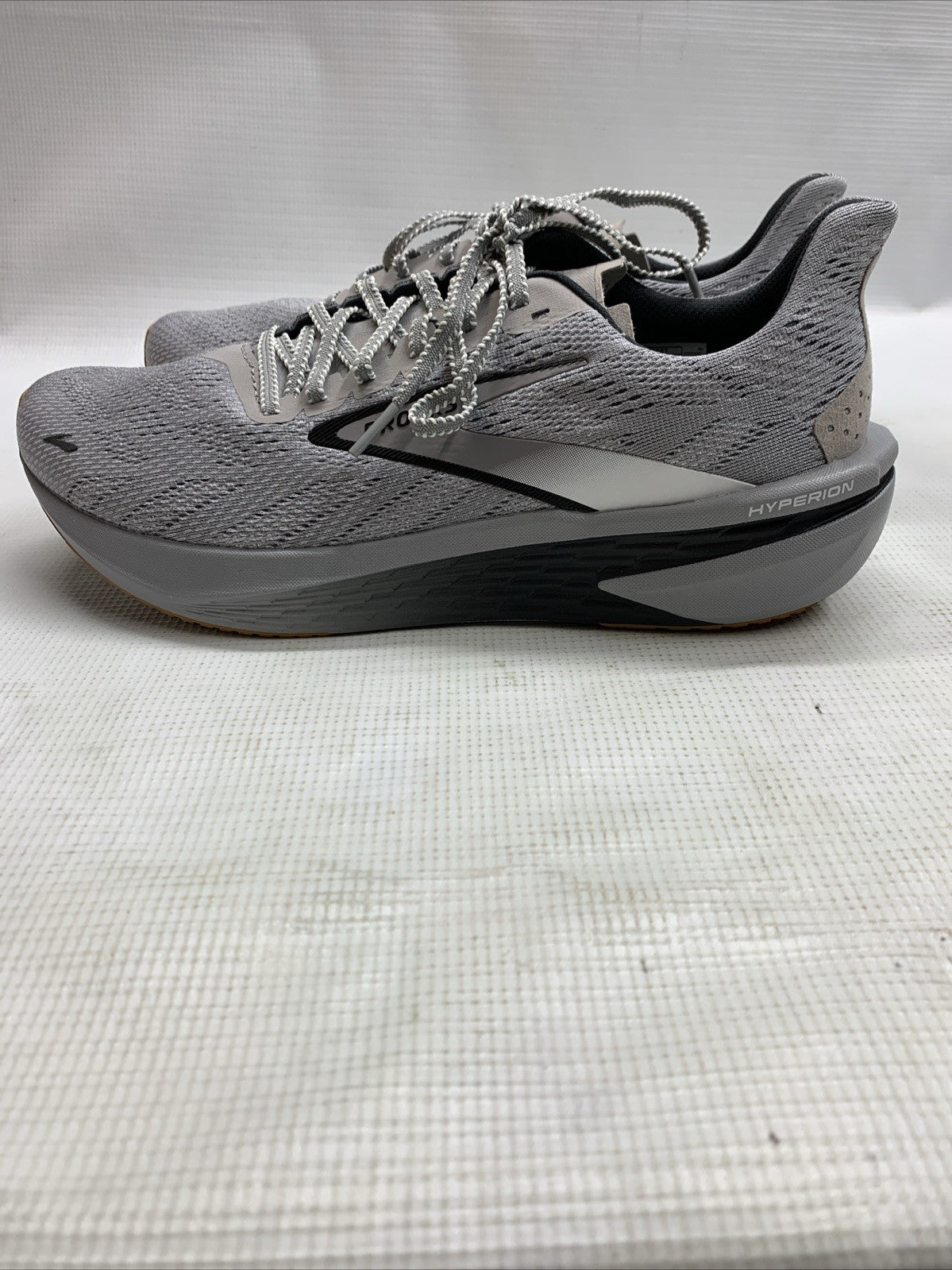 Brooks Hyperion 2 Women’s 11 Gray Running Athletic Sneakers Lace-up Breathable
