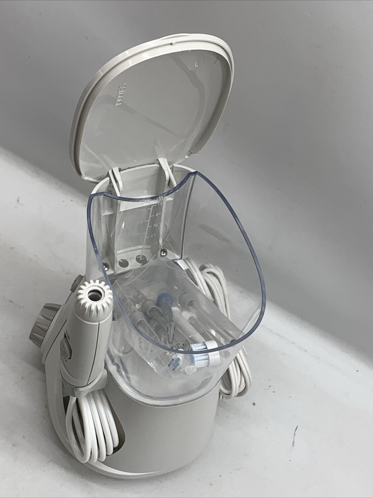 Waterpik Aquarius WP-660 Corded Electric Water Flosser - White Hydropulseur