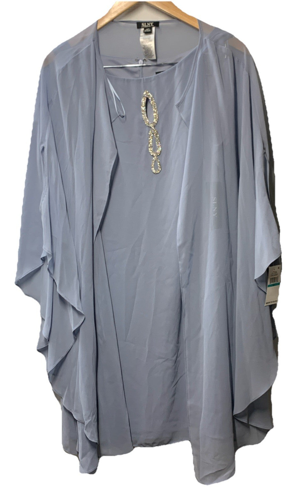 Light blue SLNY Fashions women's sheath party dress with chiffon capelet, size 16P, elegant evening wear for women.