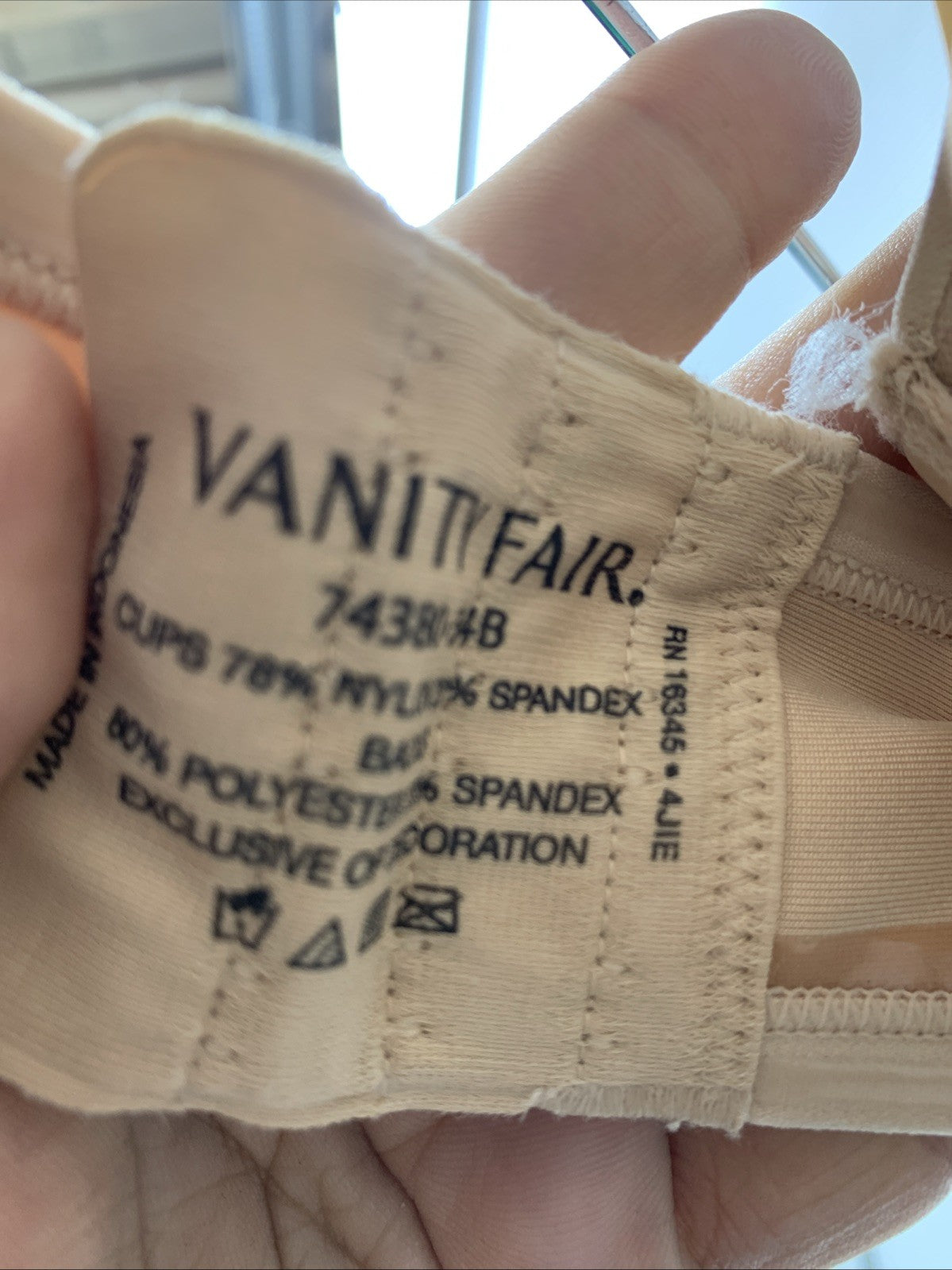 Vanity Fair Women Beauty Back Smoothing Strapless Bra Beige Underwired Size 34B