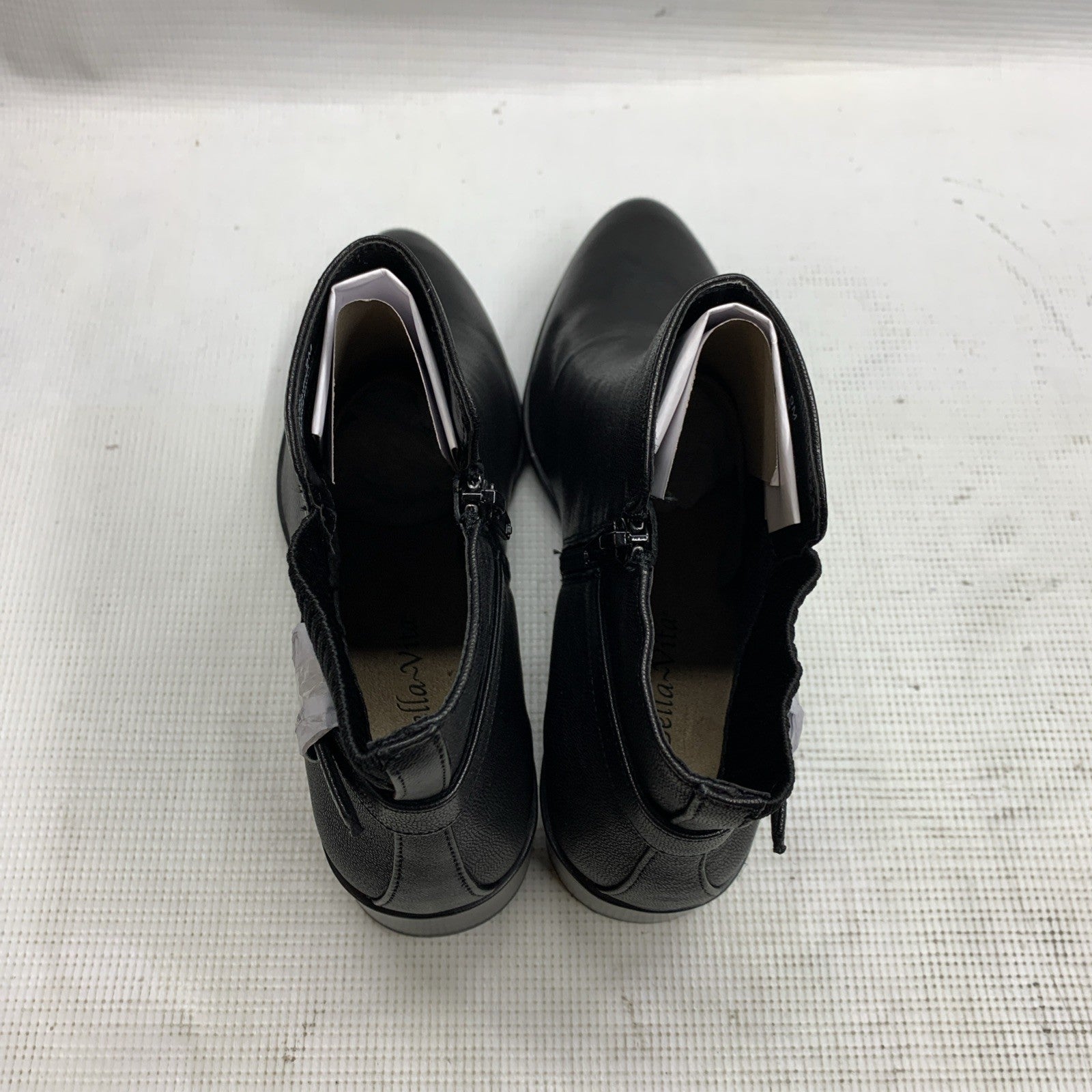 Bella Vita Women's Dora Boots Heel Black Leather 51-3602 Size 9M Contemporary