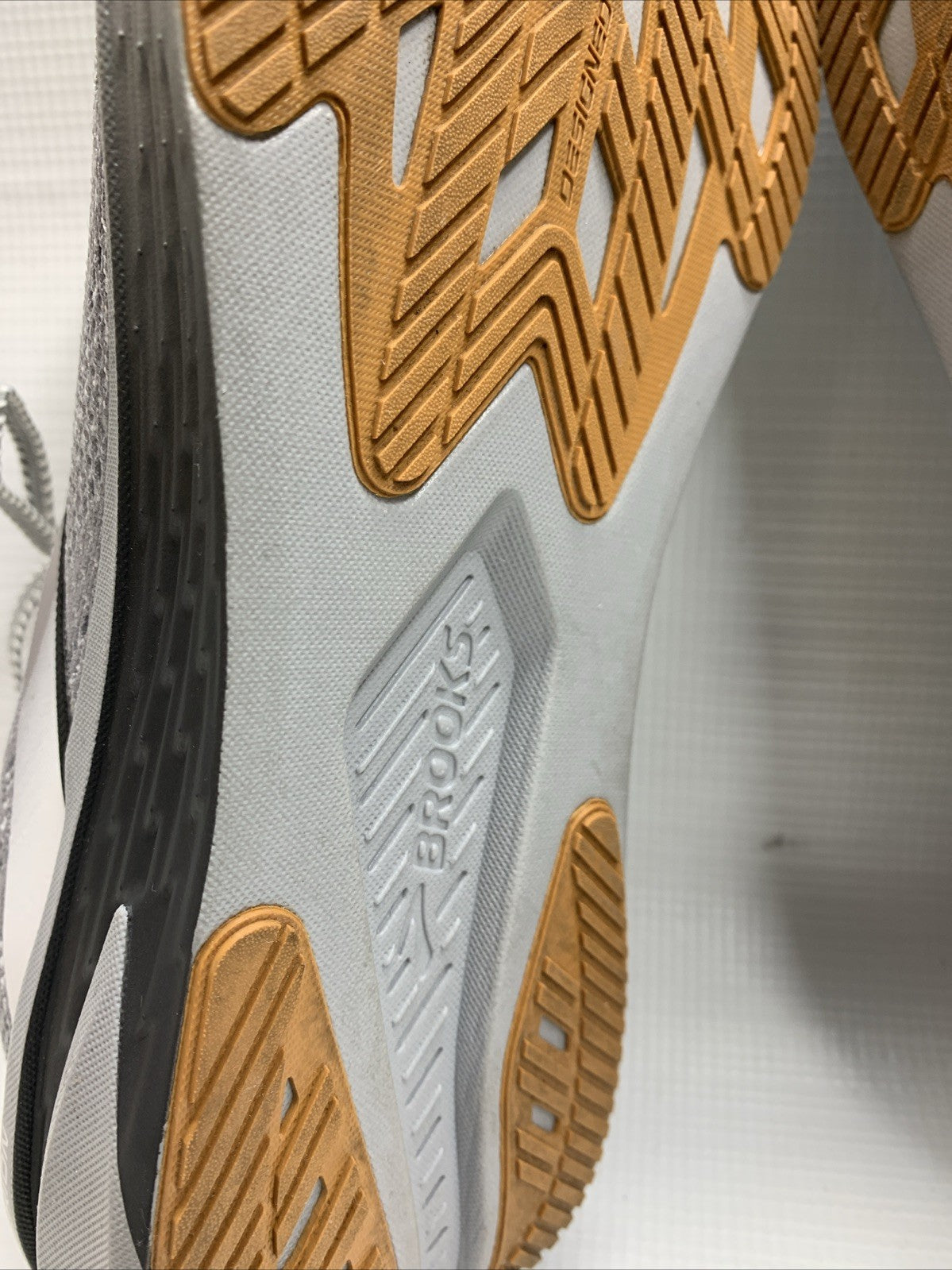 Brooks Hyperion 2 Women’s 11 Gray Running Athletic Sneakers Lace-up Breathable