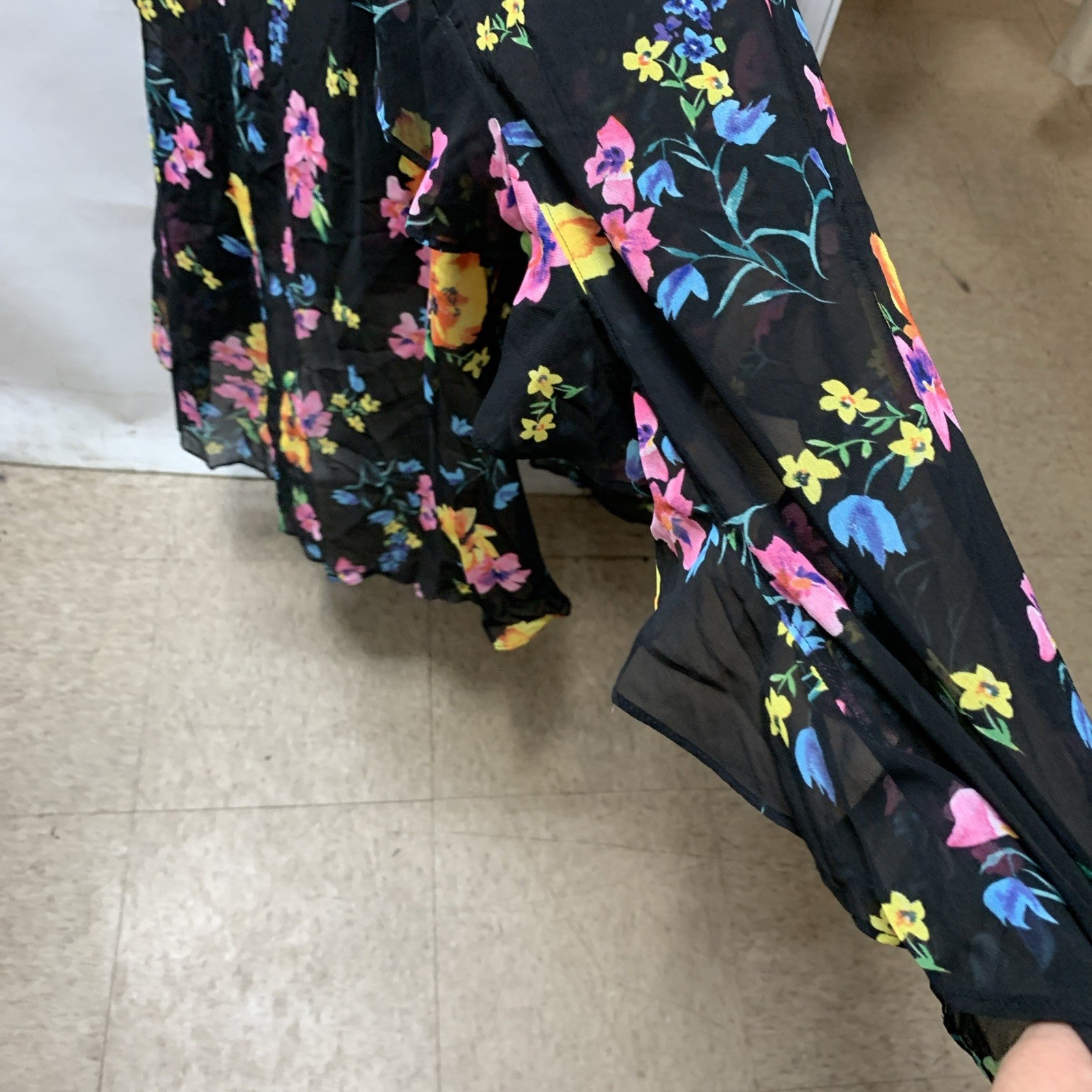 Guess Midnight Fields Women Maxi Dress Size 14 Floral Print Sleeveless V-neck