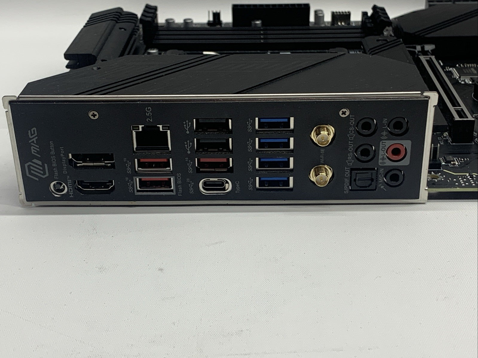 MSI MAG B650 Tomahawk WiFi Gaming Motherboard (AMD Ryzen 9000/8000/7000 Series
