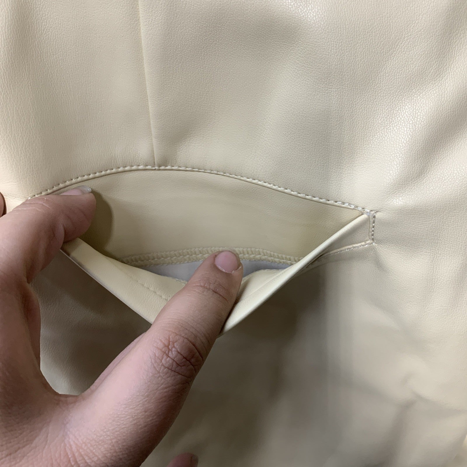 HUDSON Women's Mid Rise Pleated Short Size 33 Moth Collection with Pockets