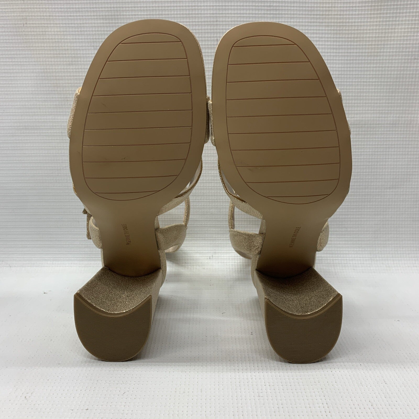 Kenneth Cole New York Women's Lessia Wedge Heeled Sandal Size 8.5 Light Gold