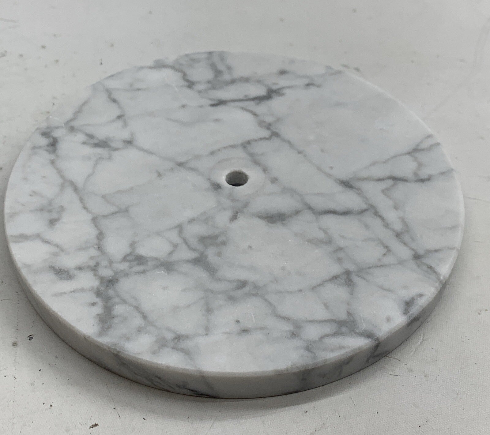 Standing Paper Towel Holder, Kitchen Paper Towel Roll Holder Matte Black w/Base