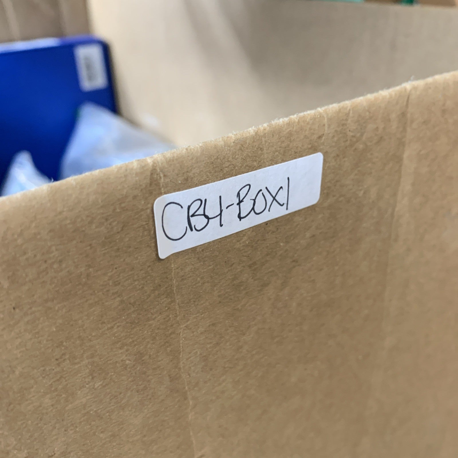 Momfann Electric Breast Pump Kit - Wearable, Hands-Free APP Control Portable