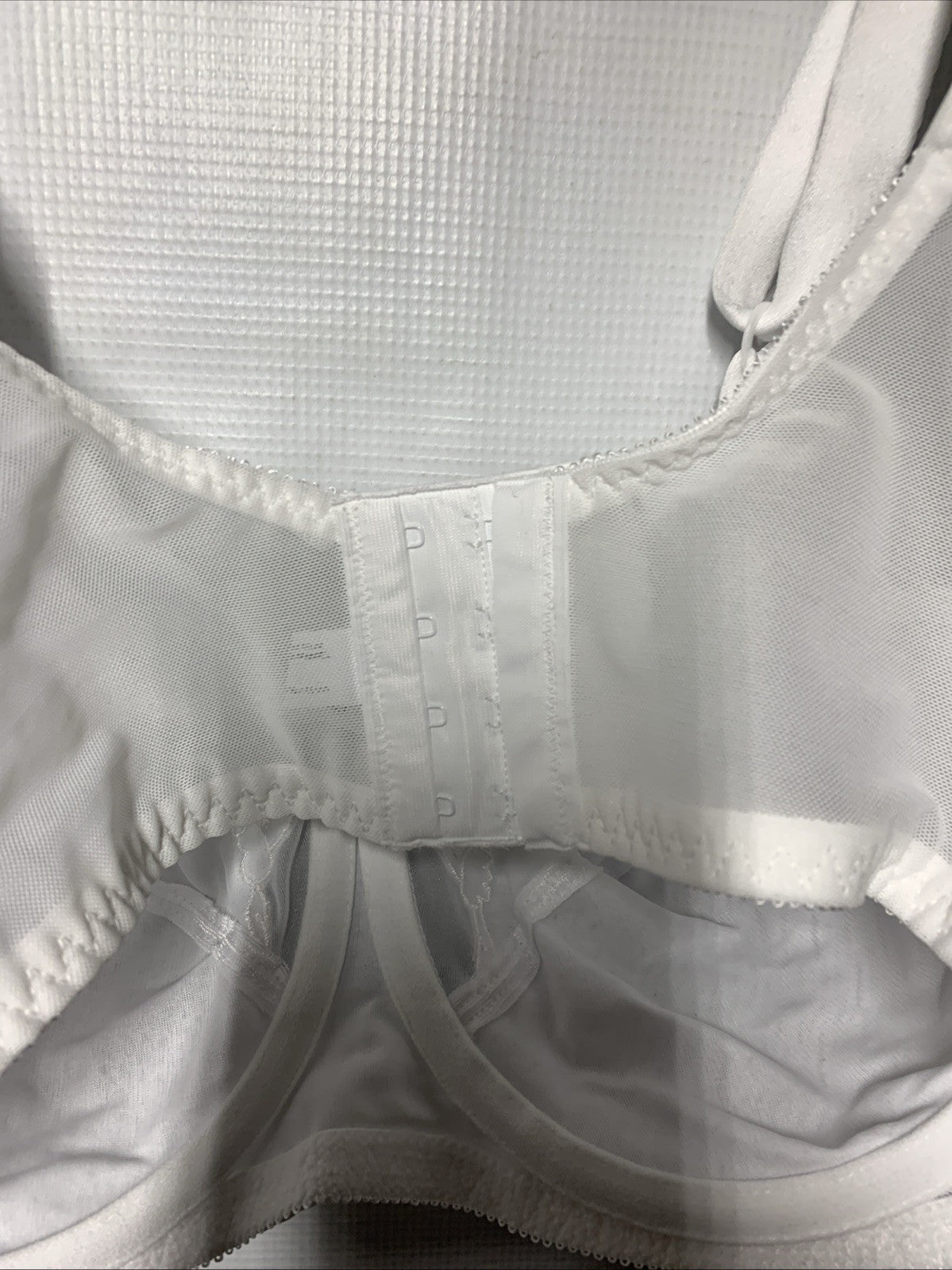 White Bali 0180 Flower Bali underwire bra in 36D with full coverage, lightly lined cups, from The Family Flips.