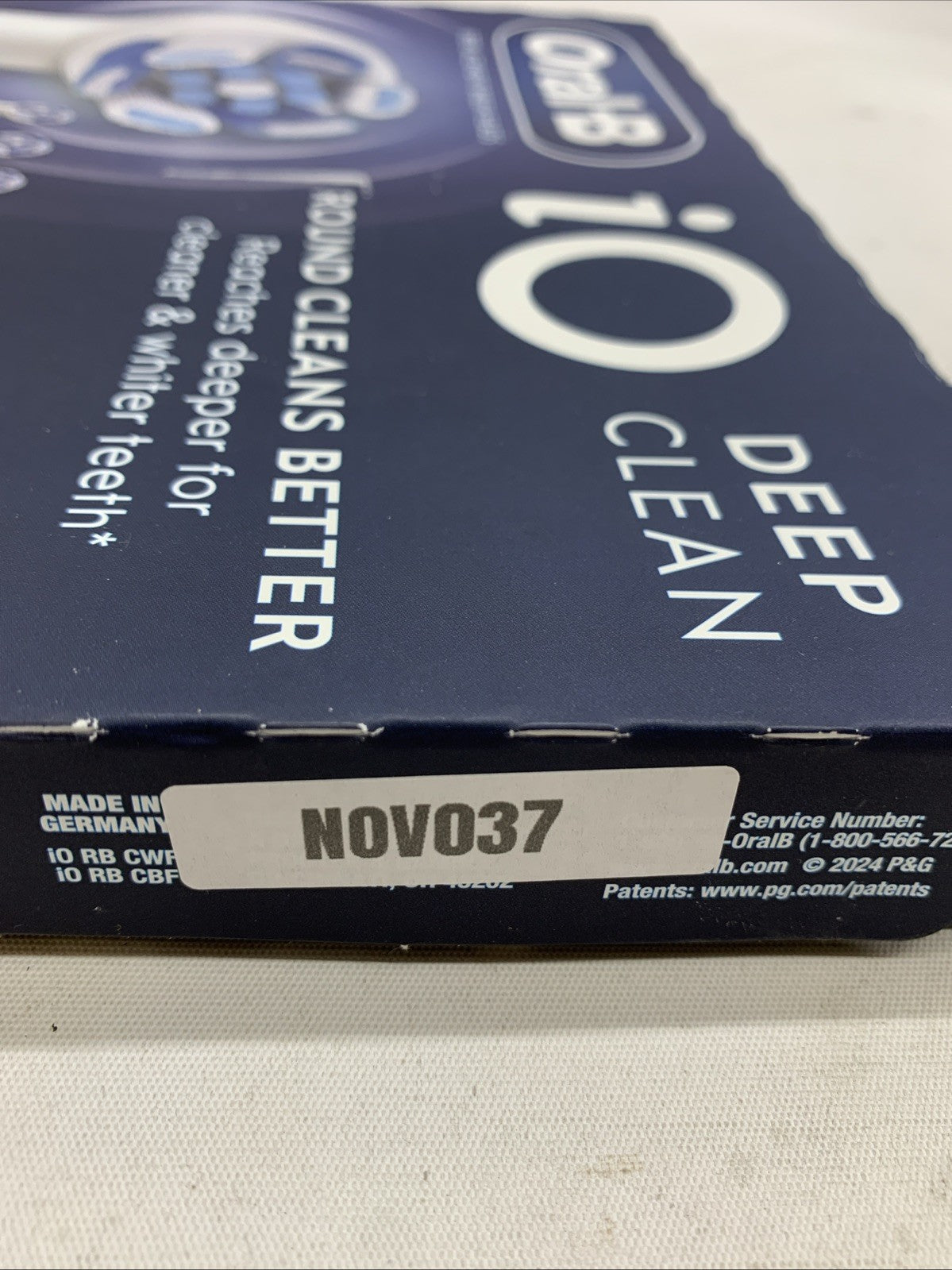 Oral-B iO Deep Clean Electric Toothbrush Replacement Toothbrush Head - 9 Pack