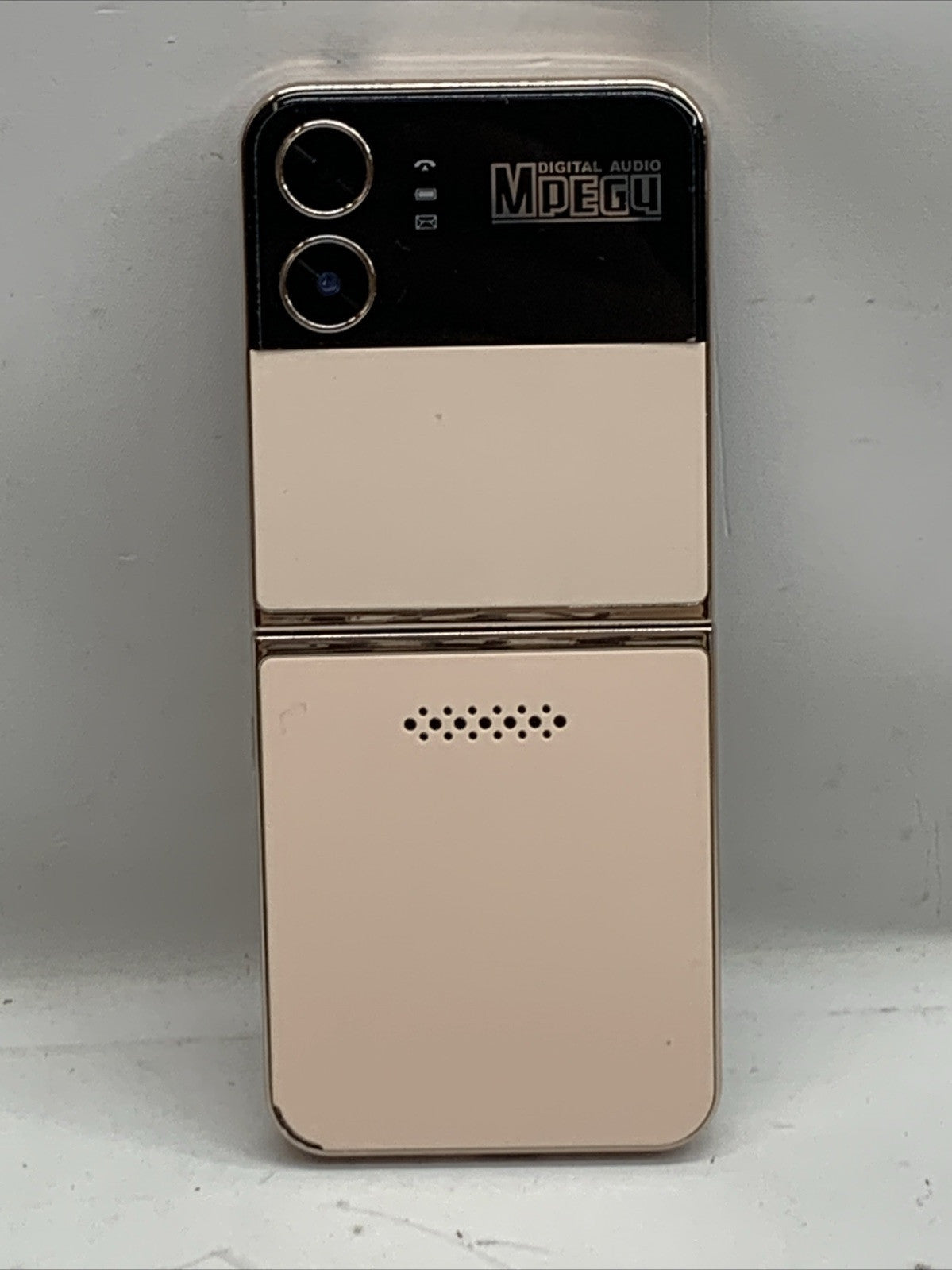 Servo Flilo4 Flip Phone Cellphone For Seniors 2g Clear Sound w/2.6 Inch Screen