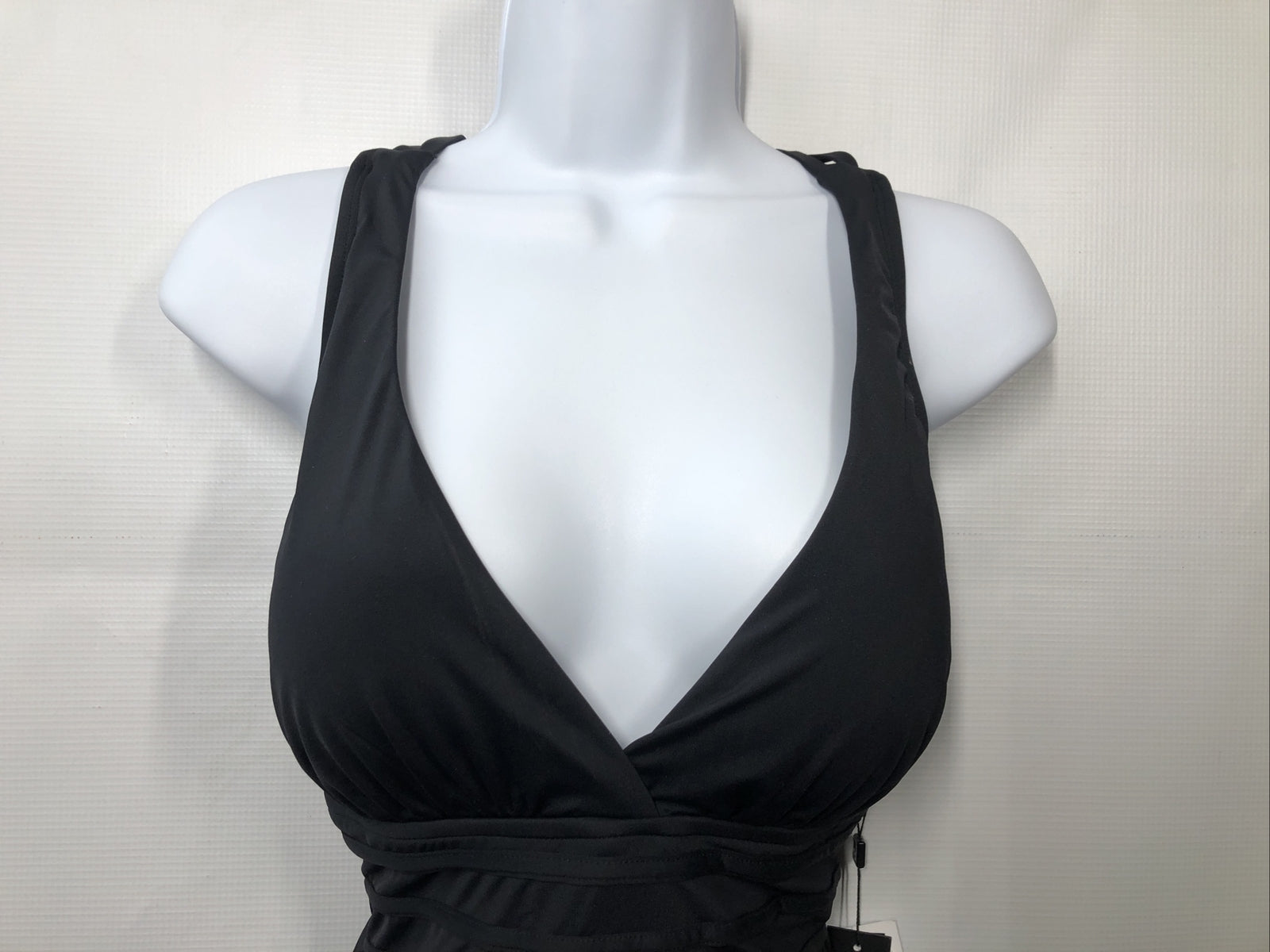 La Blanca Women's Black Island Goddess Multi Strap One-Piece Swimsuit Size 10