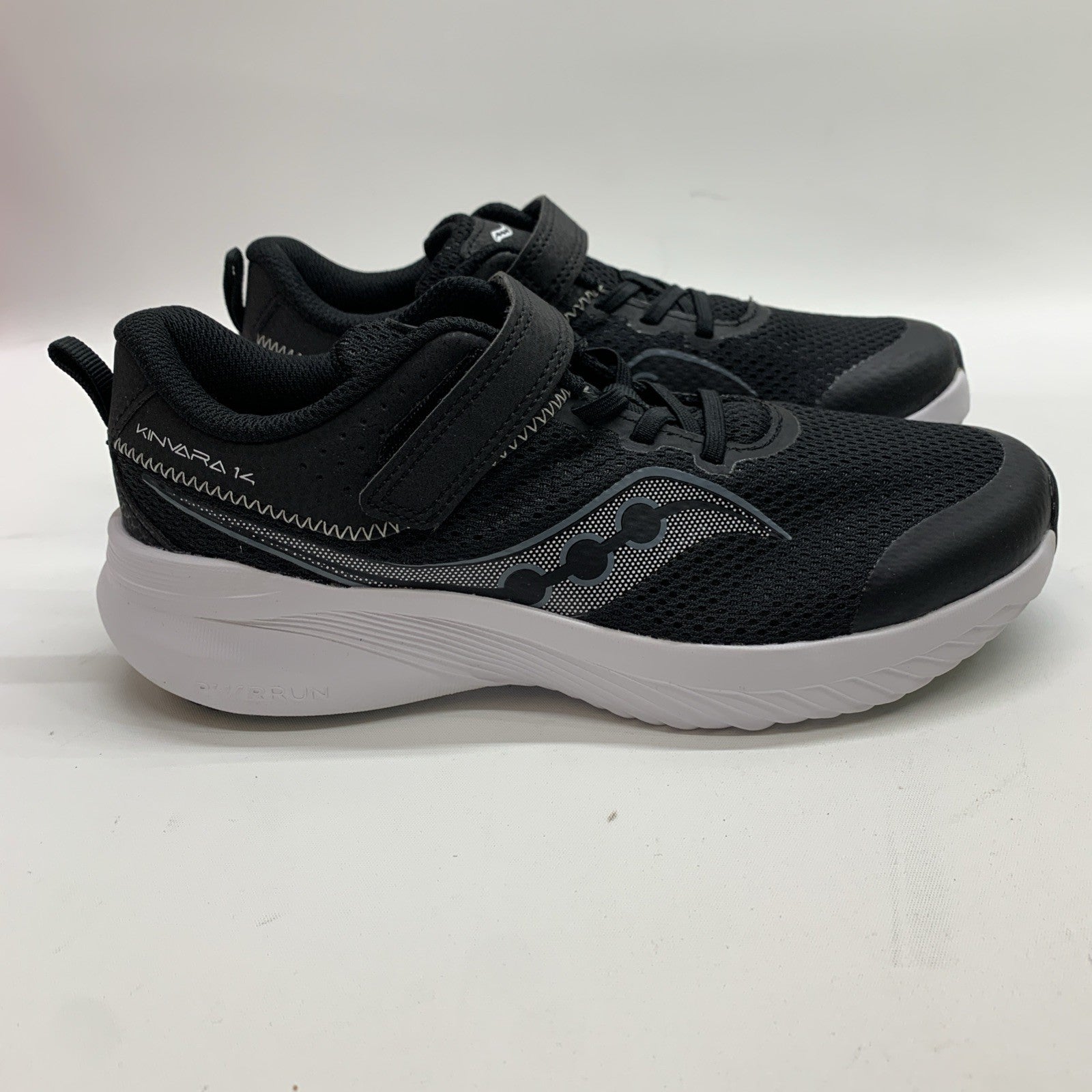 Saucony Kids Kinvara 14 A/C Sneaker Size 3.5 Black/Grey Lightweight Hook & Loop