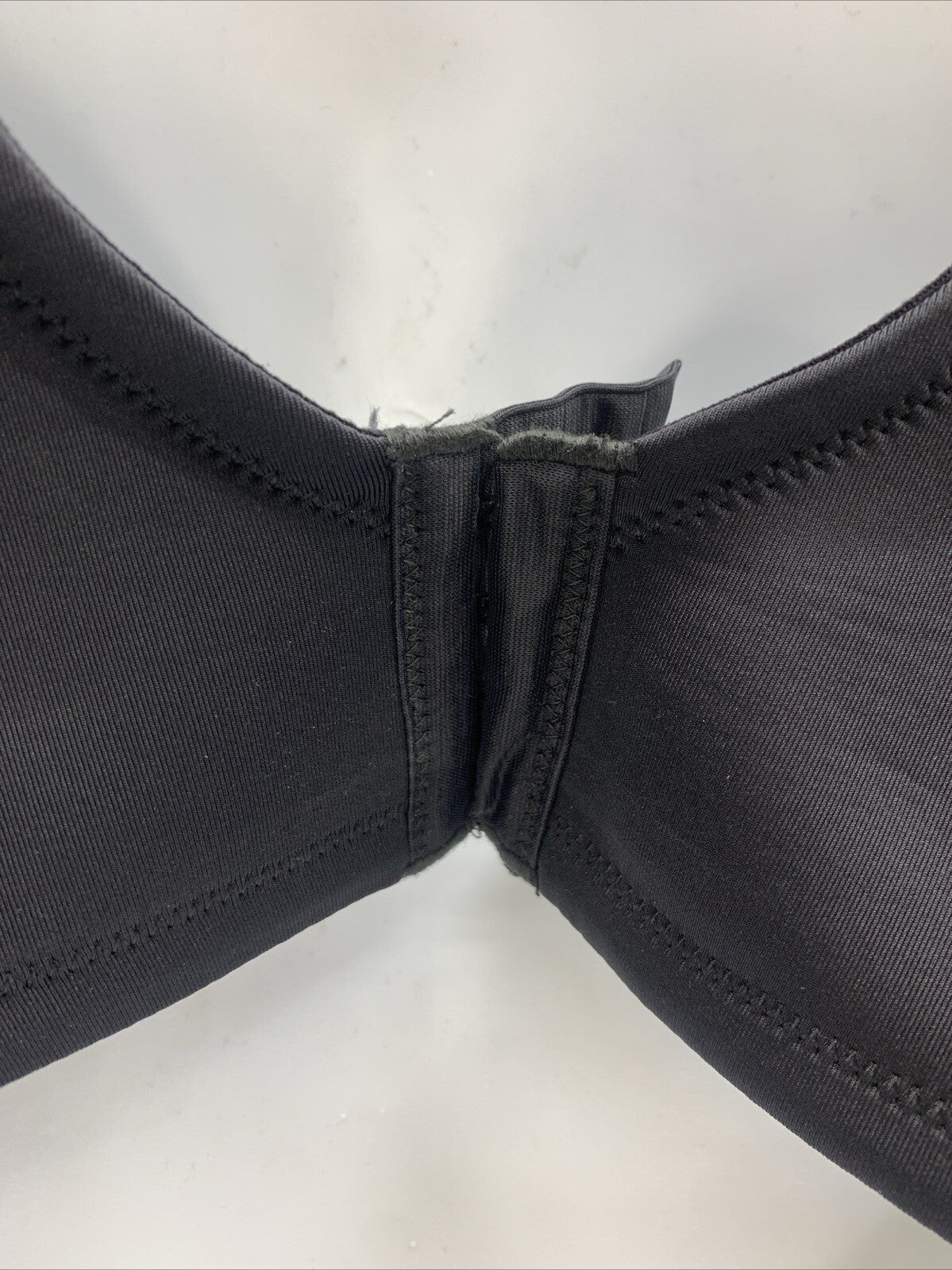 Vanity Fair Beauty Back Smoothing Full Figure Minimizer Bra 76080 Size 42DD Blac