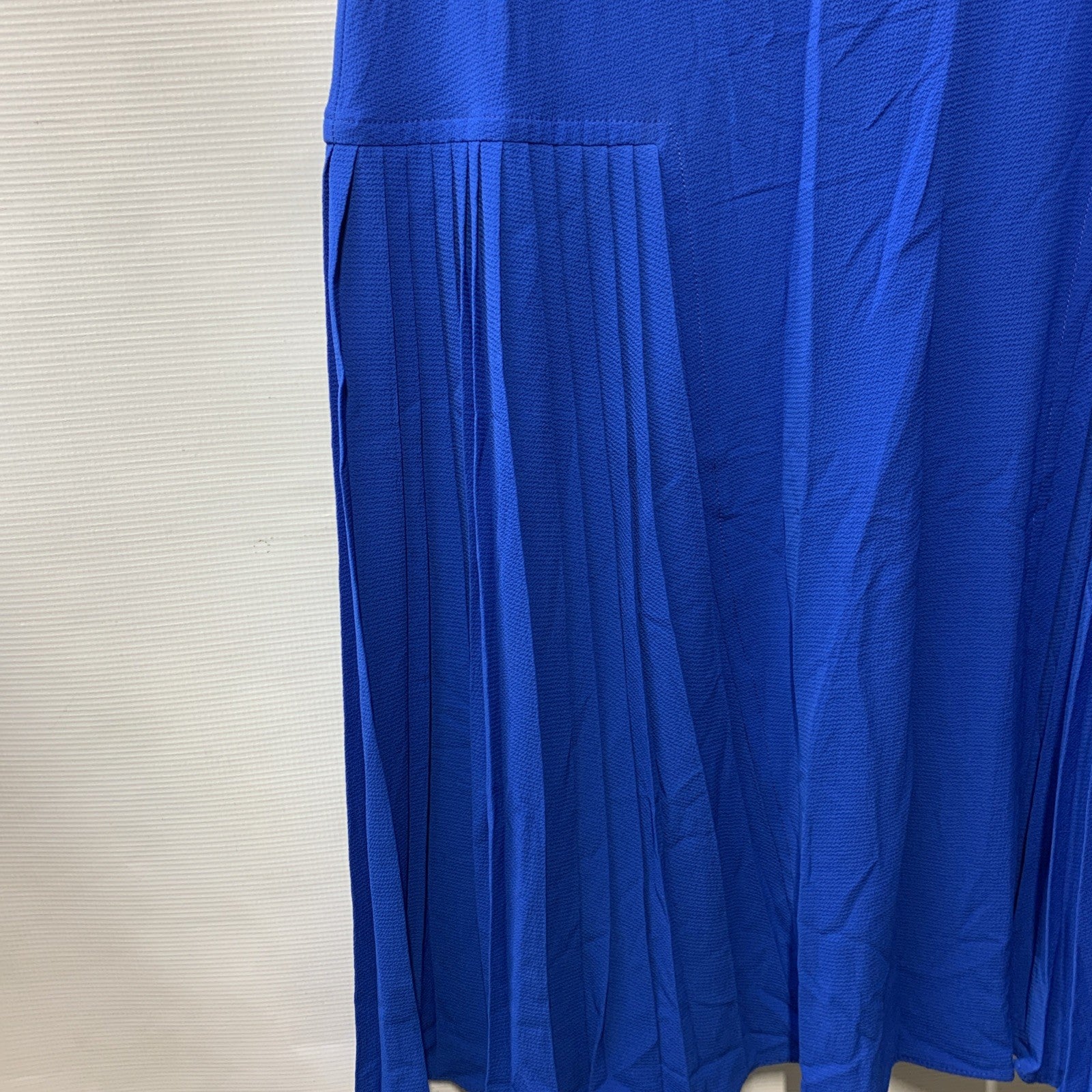 Maggy London Sleeveless Cowl Neck Dress Fluted Skirt Black Size 14 Blue GT911M