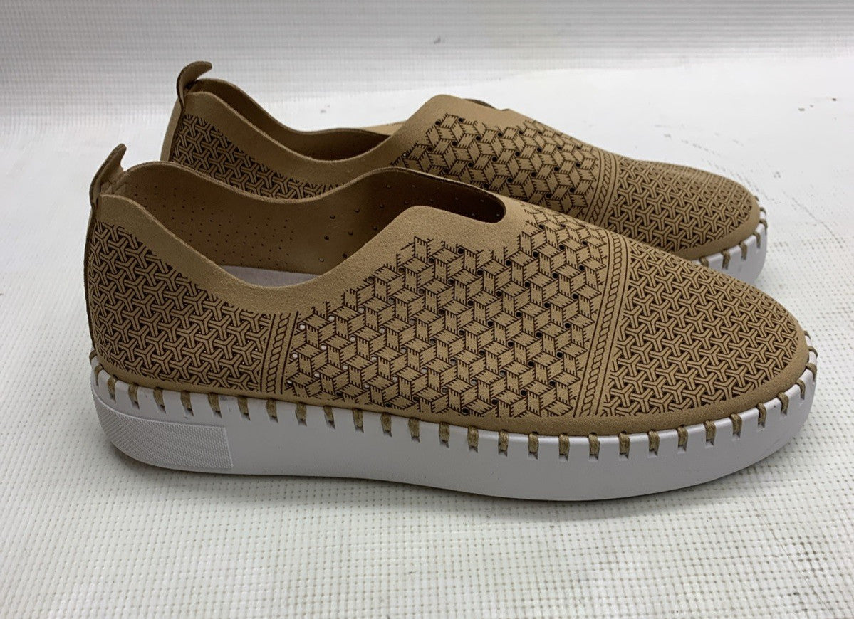 Project Cloud Women's Brown 11 Platform Sneaker Slip-On Memory Foam Comfort