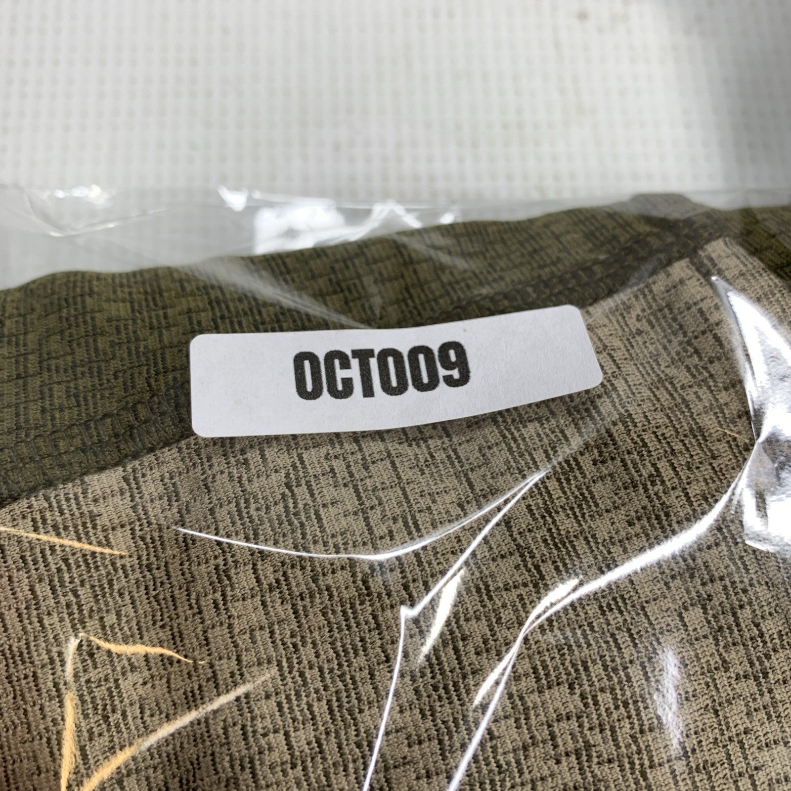 Cross Eyed Moose Mens Outer Long Sleeve Tee Dark Olive Size M Pullover Crew Neck