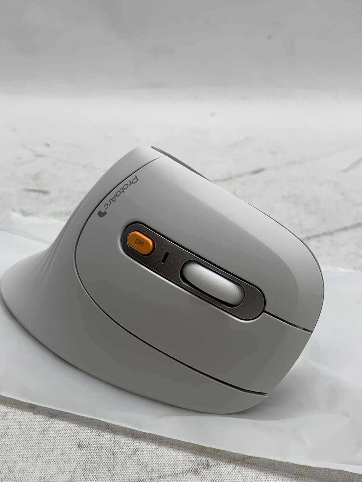 ProtoArc EM11 NL Rechargeable Multi-Device Ergonomic Vertical PC/Laptop Mouse