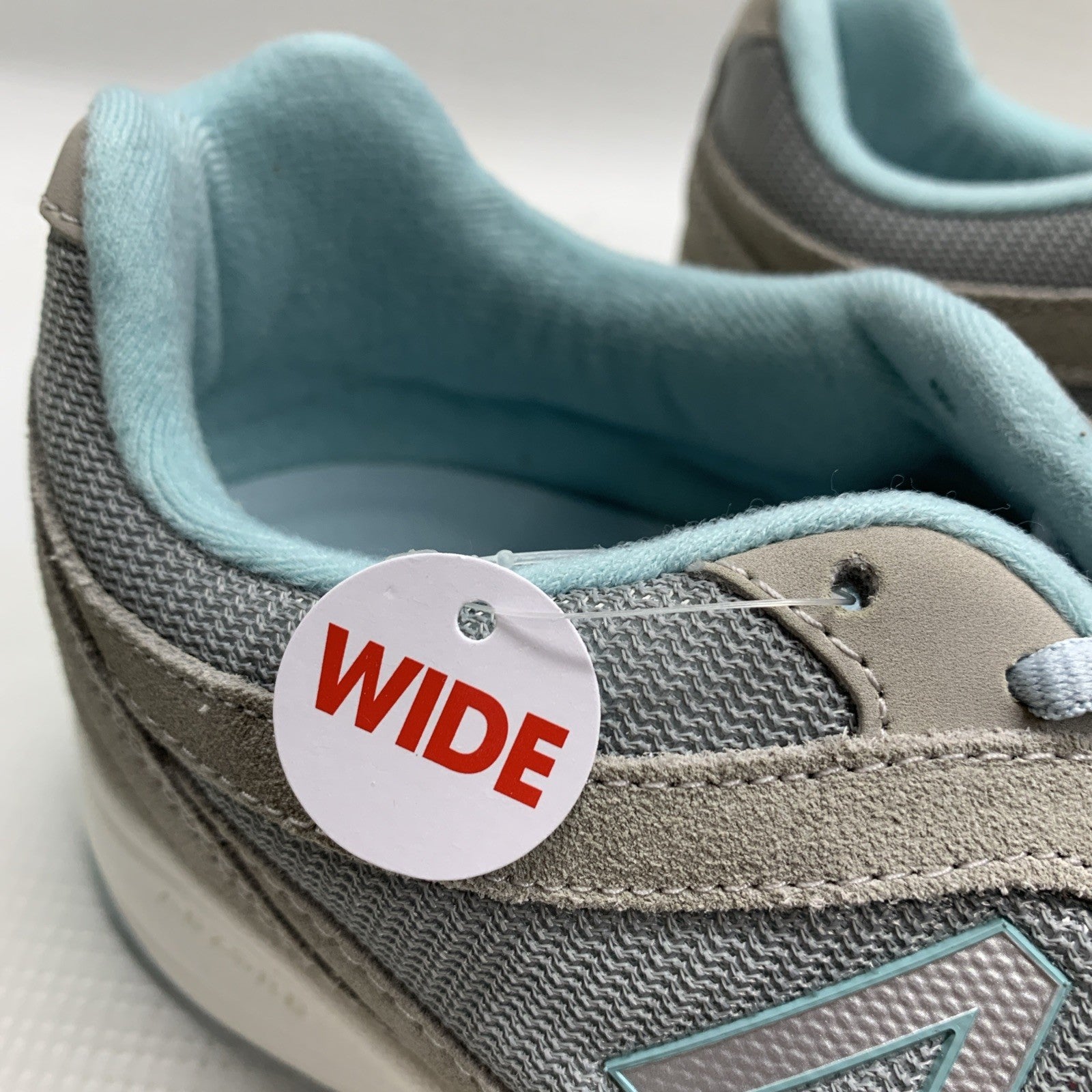 New Balance 877 V1 Walking Shoes Women's Size 8W Gray Blue Sneakers Lace-up