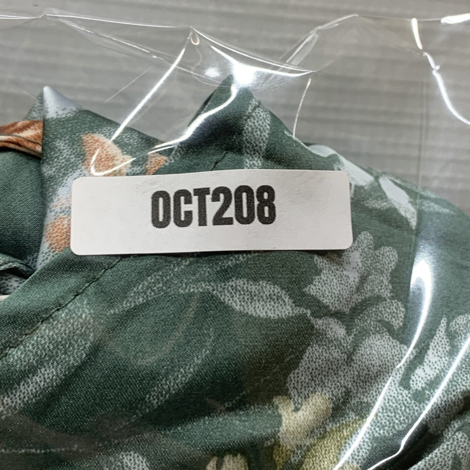 Petal and Pup Women's Marea Satin Slip Dress 79206 Size 4 Green Floral print