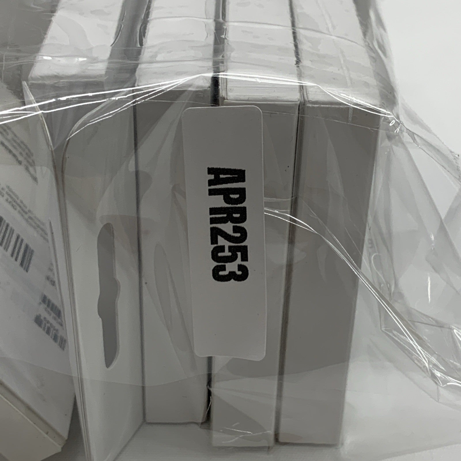 Apple AirTag 2nd Generation Tracker for Keychain, Wallet, and More  - Lot Of 13