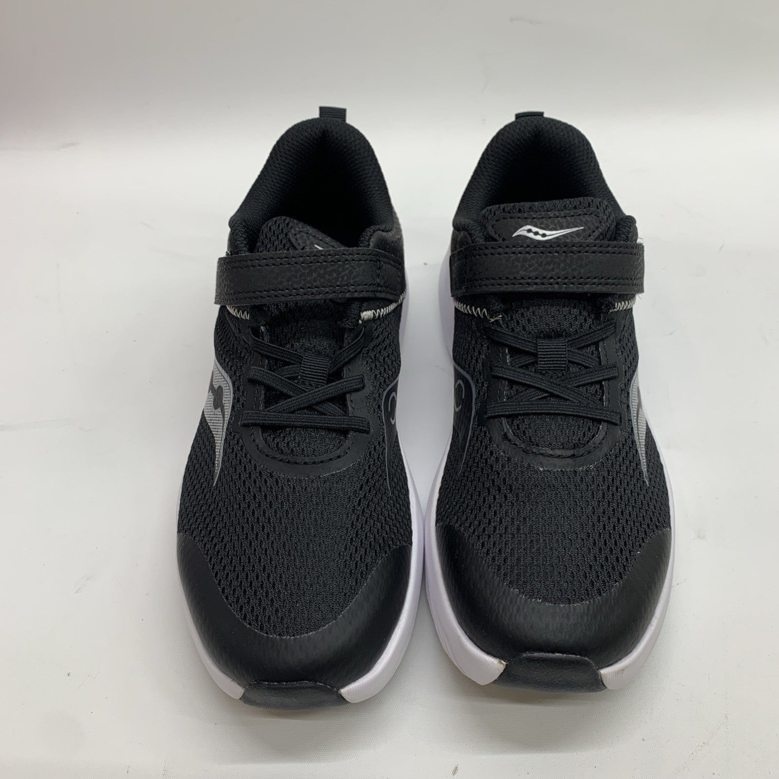 Saucony Kids Kinvara 14 A/C Sneaker Size 3.5 Black/Grey Lightweight Hook & Loop