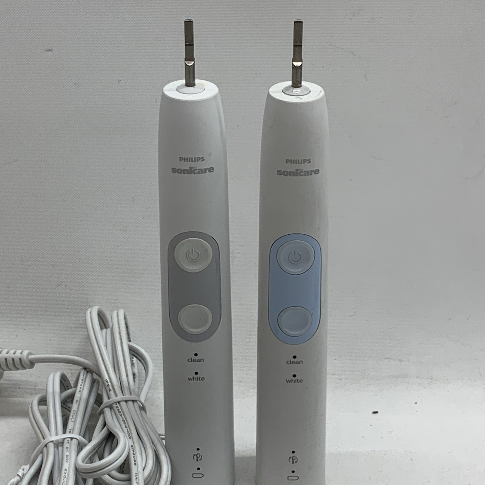 2 Philips Sonicare Optimal Clean Rechargeable Electric Toothbrush HX686W HX686P