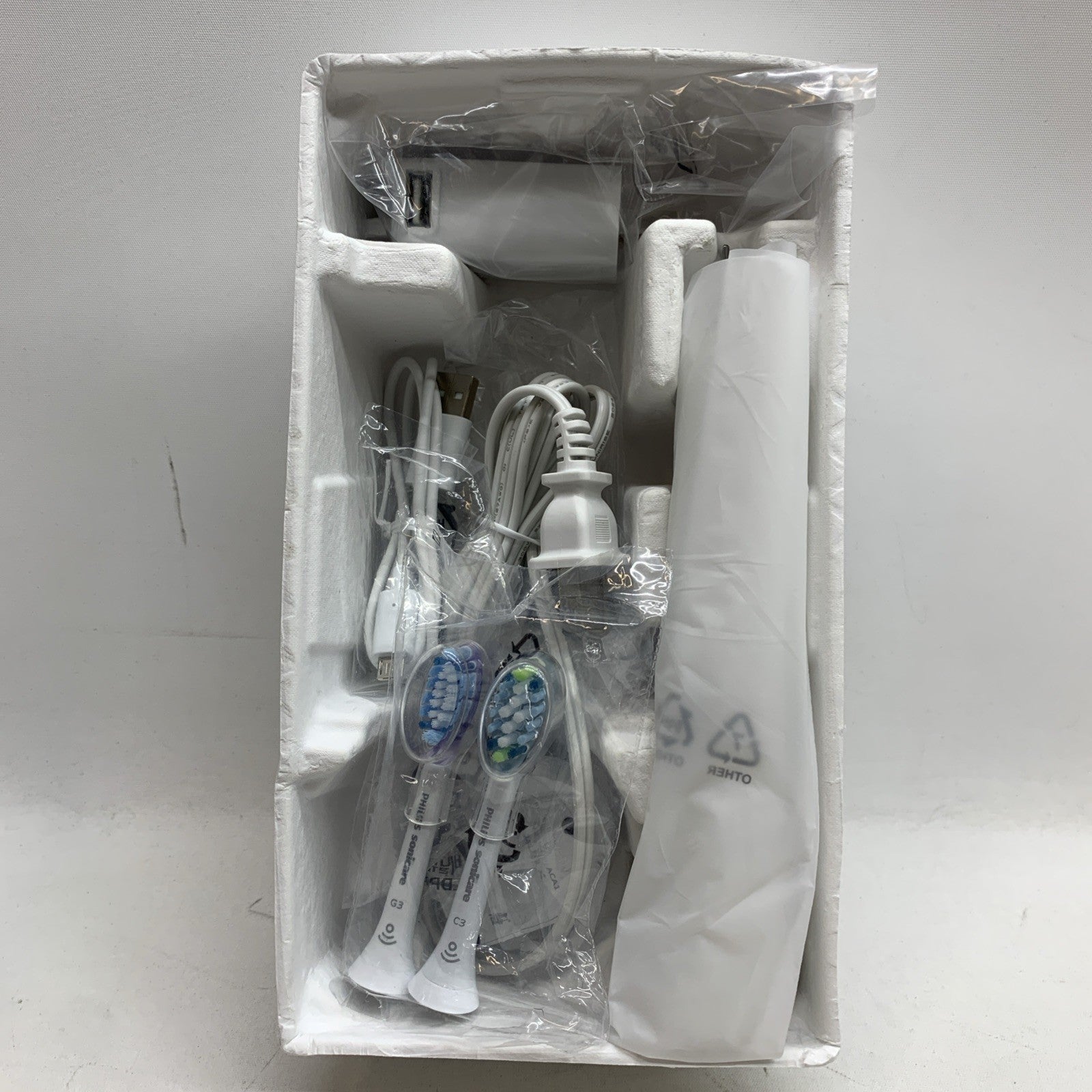 Philips Sonicare Expertclean 7500 Rechargeable Power Toothbrush HX9690/06 White