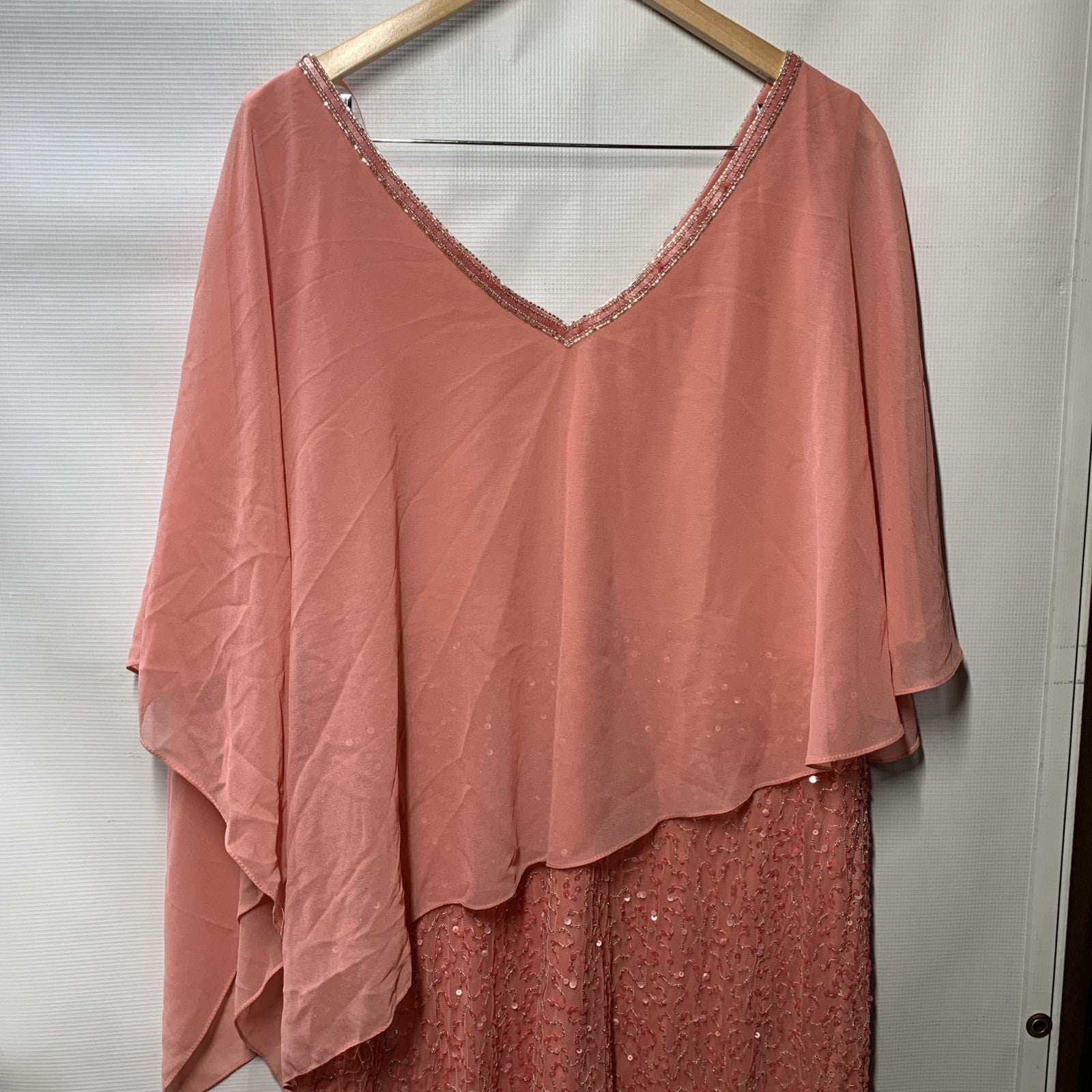 J Kara Caplet Short Cocktail Party Beaded Dress Women’s Size 14W Pull-On Coral