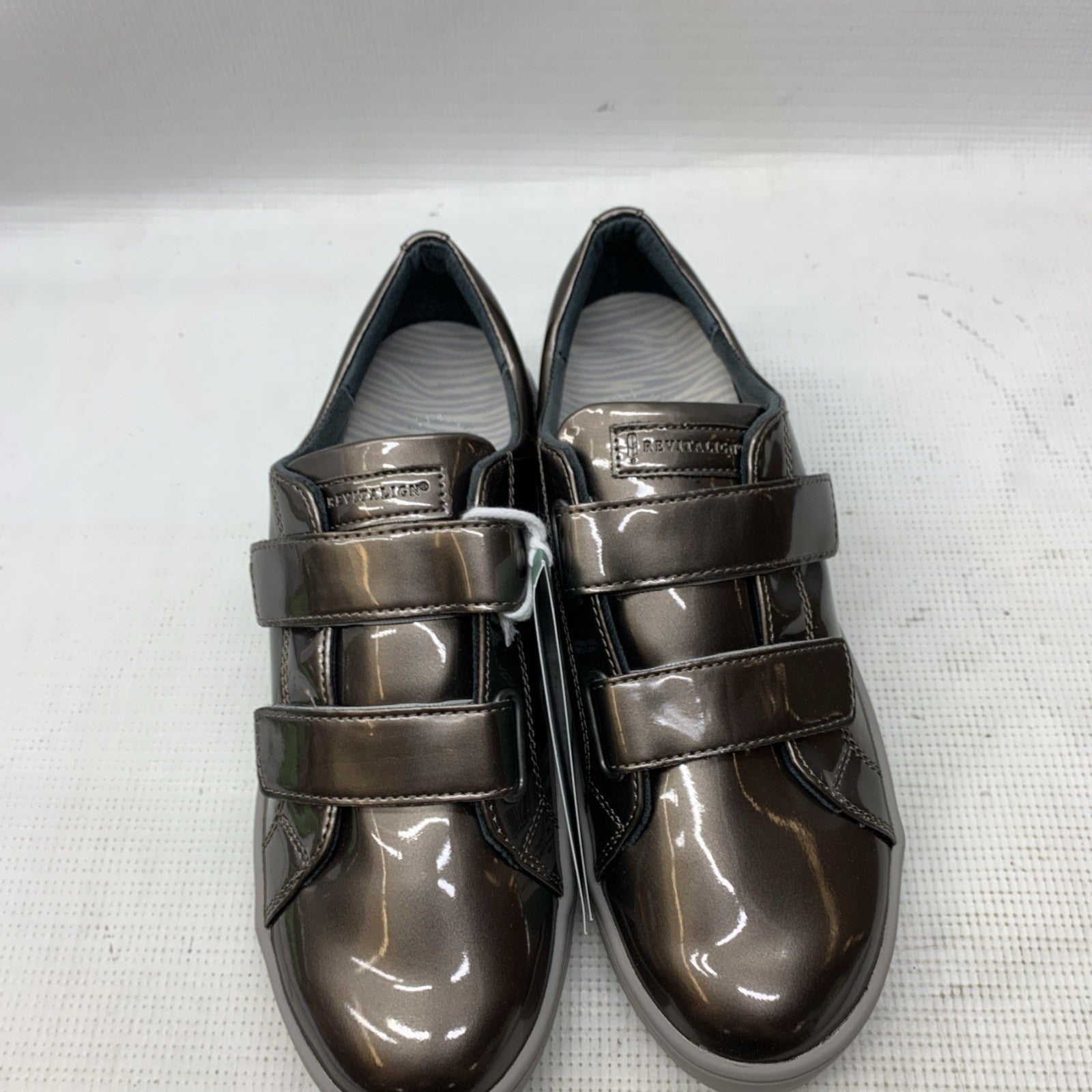 Revitalign Women's Malibu Bella Patent Pewter Sneakers Size 9B Hook & Loop Shoes