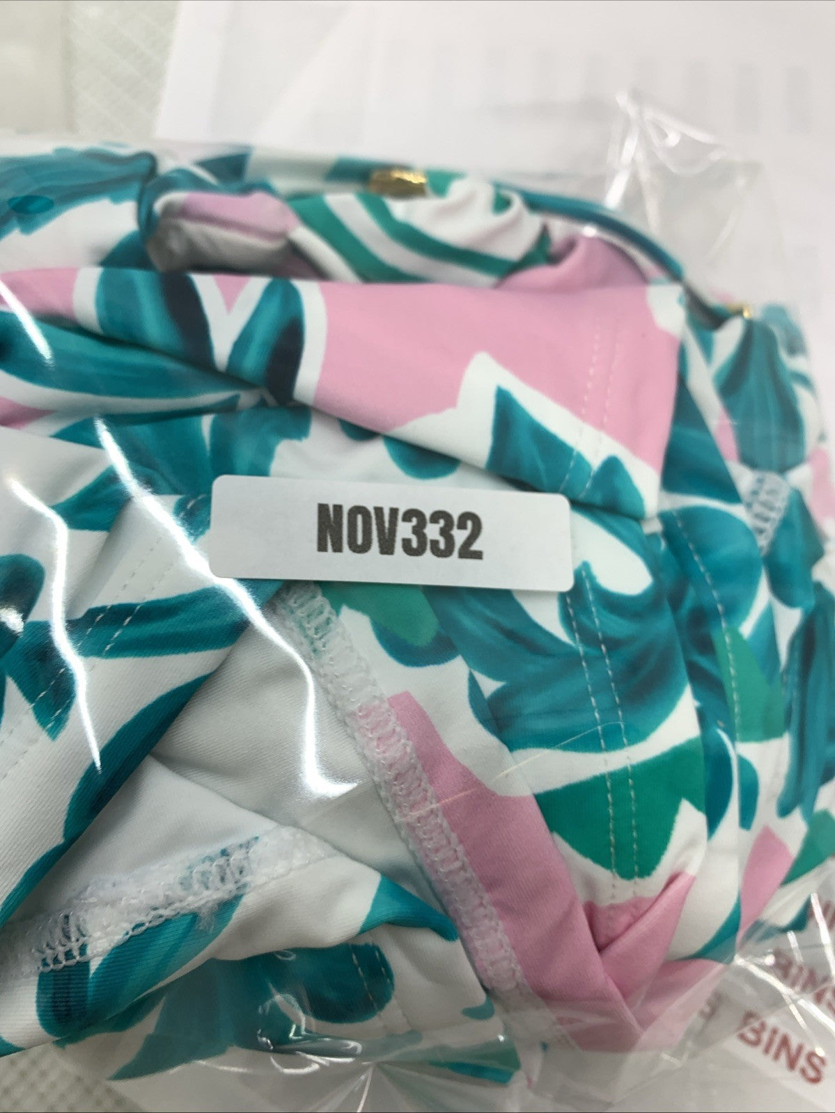 La Blanca Women's Over The Shoulder Tankini Swimsuit Top LB5SS87-MLT Size 16