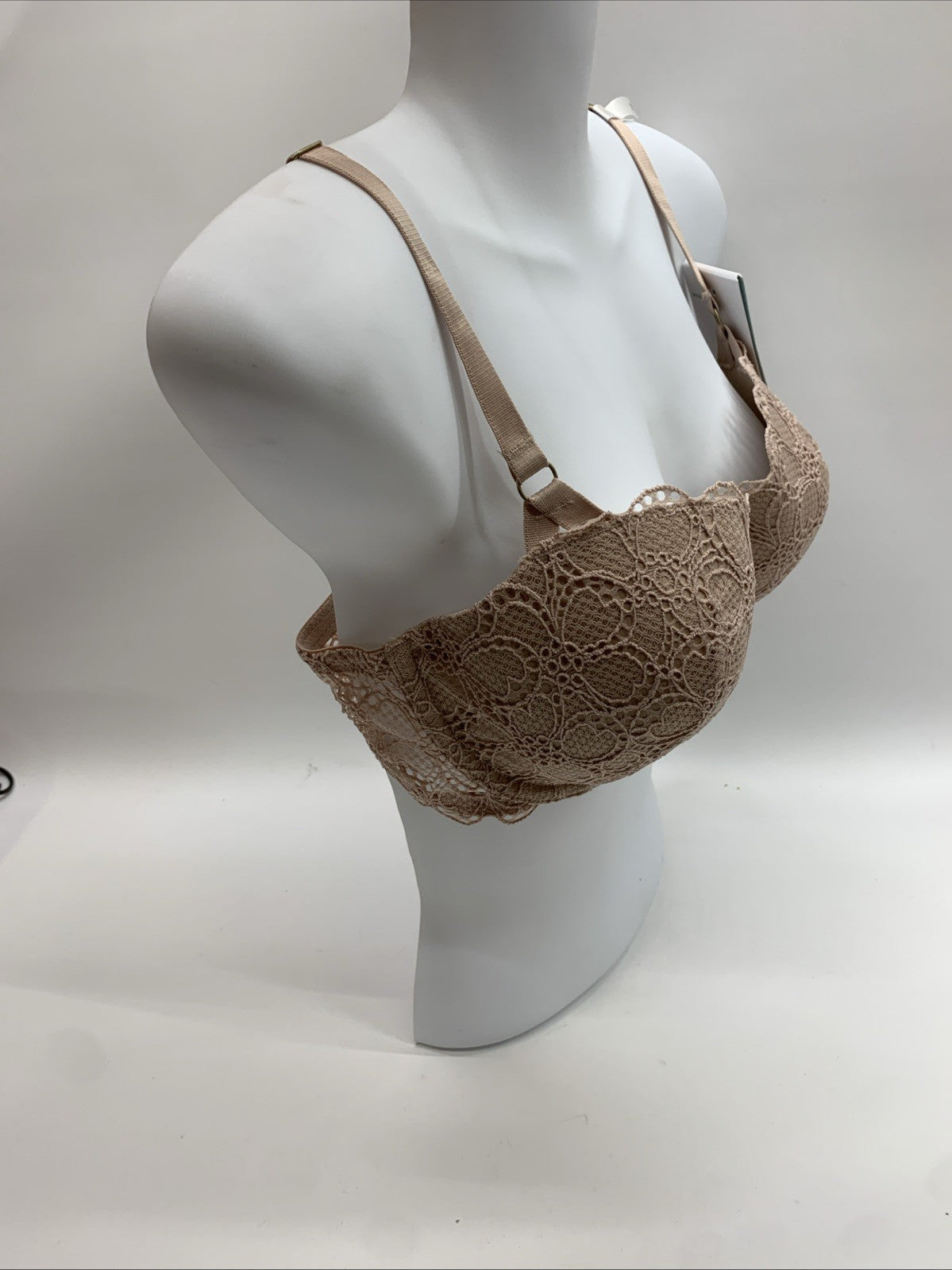 DKNY Superior Lace Balconette Bra Underwire Size 38C Beige DK4500 Lined Cups