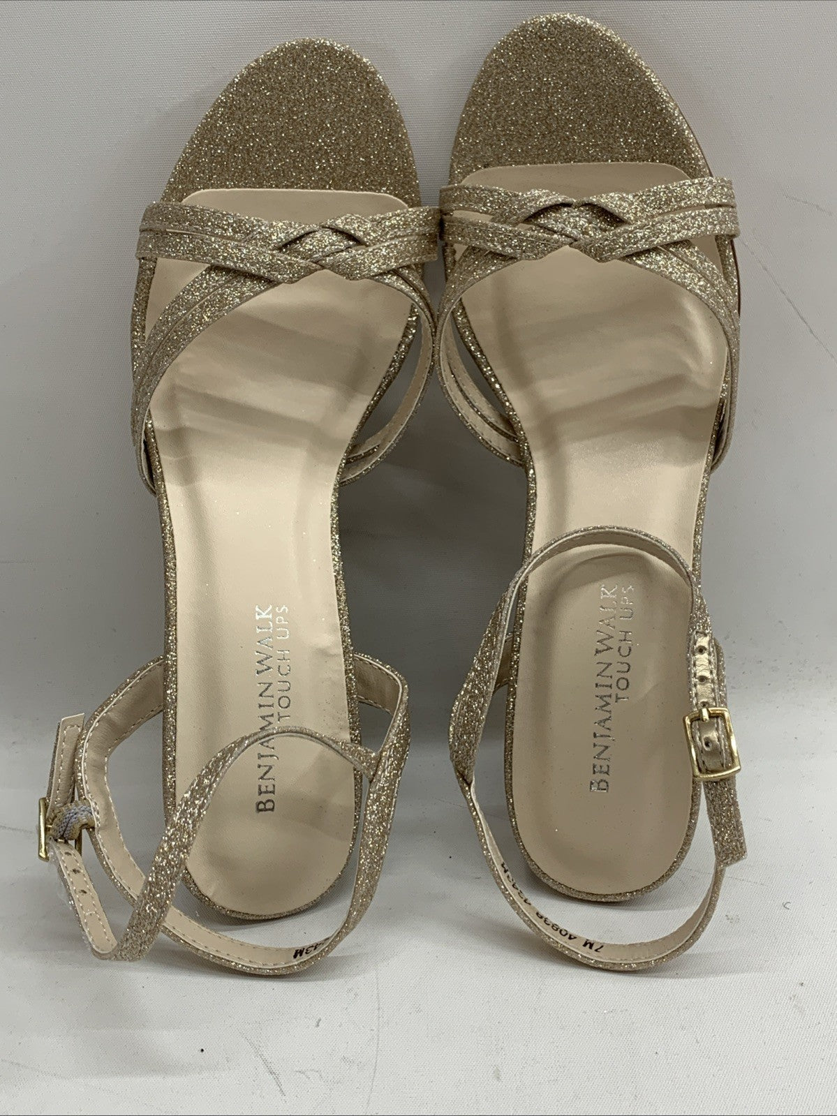 Touch Ups Buffy Women's Wedge Heel Classic Sandal 4243M Size 7M Buckle Champagne